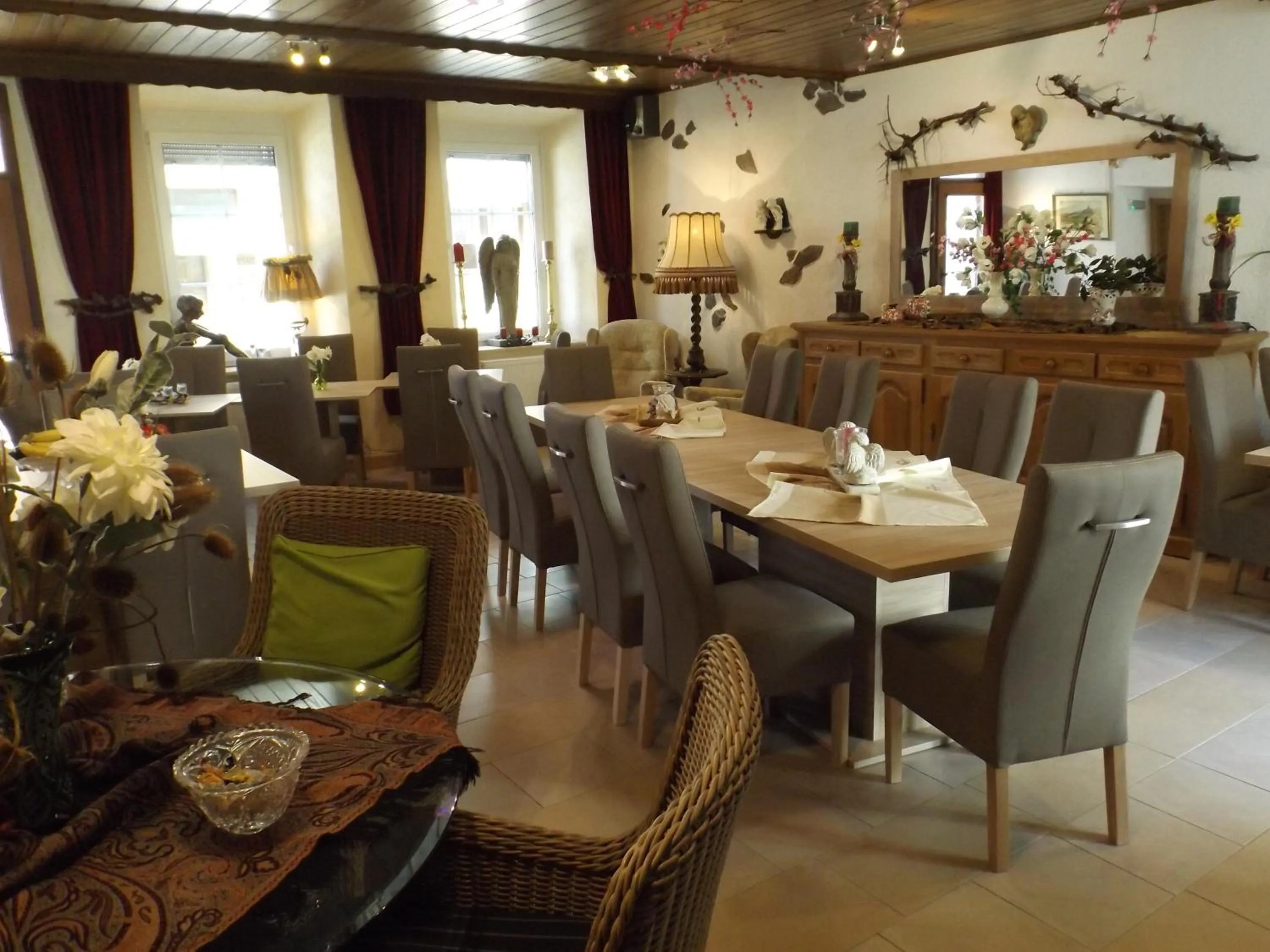 Restaurant/places to eat in Zum Achten Himmel