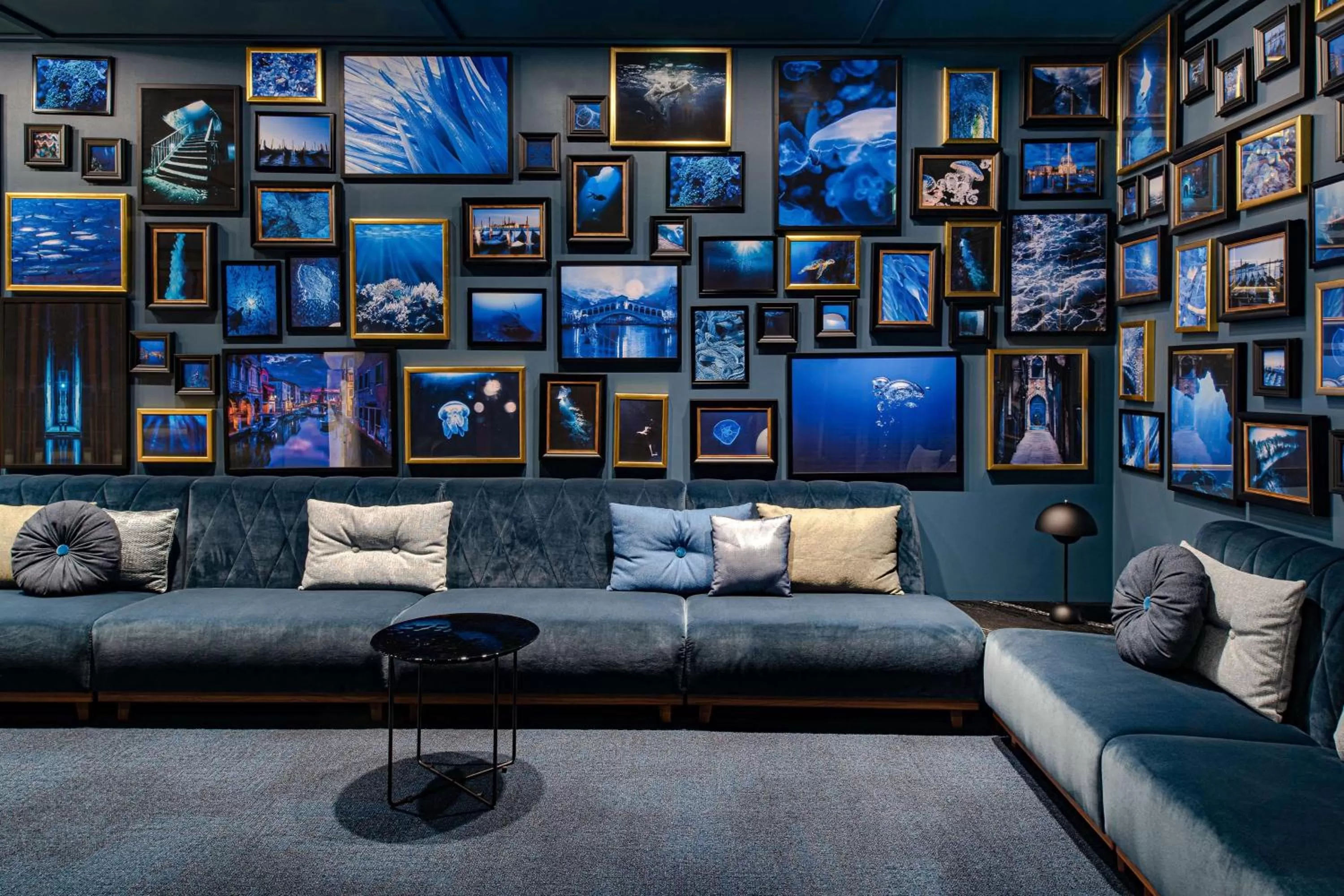 Lounge or bar in Hyatt Centric Murano Venice