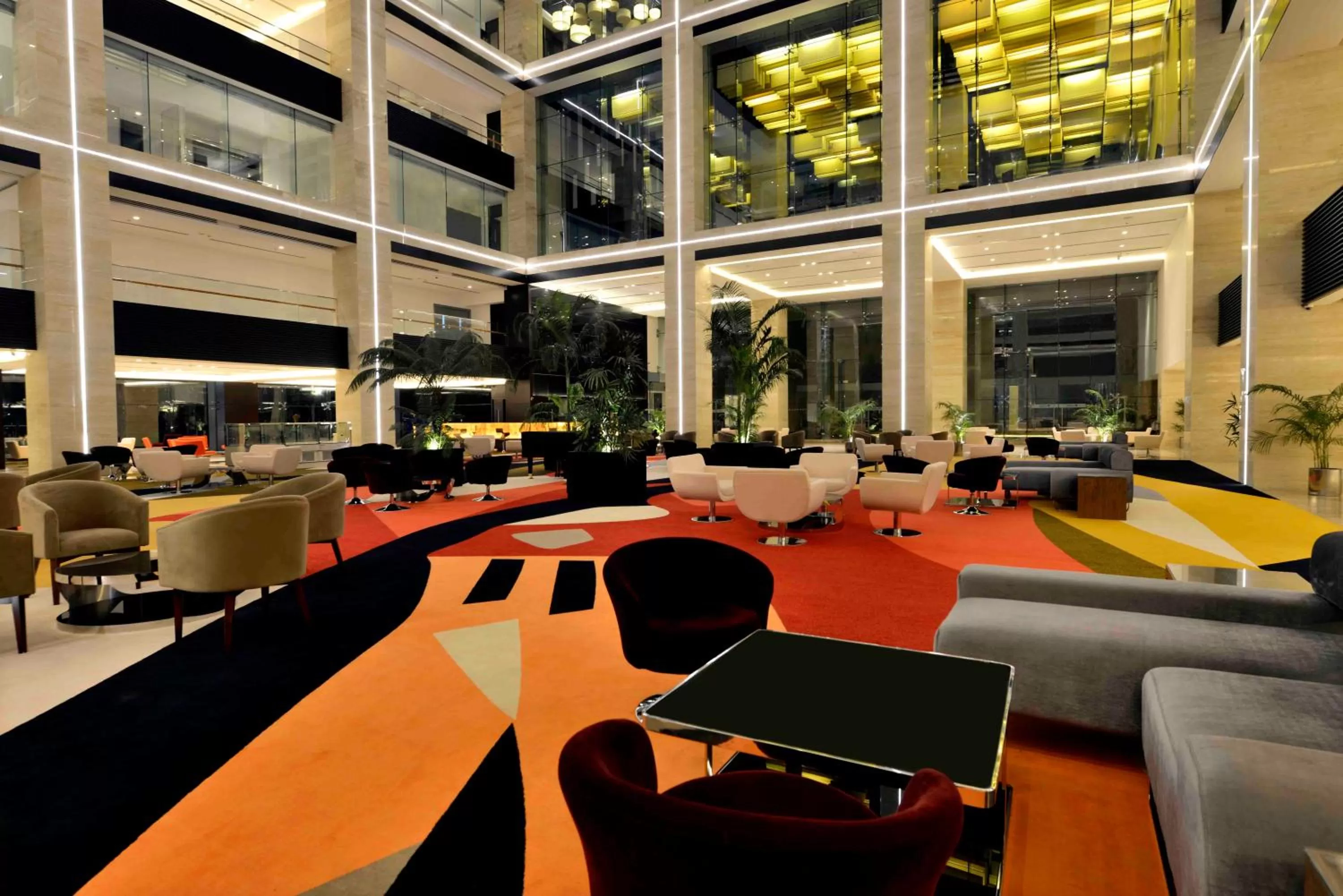 Lounge or bar in Radisson Blu Chattogram Bay View