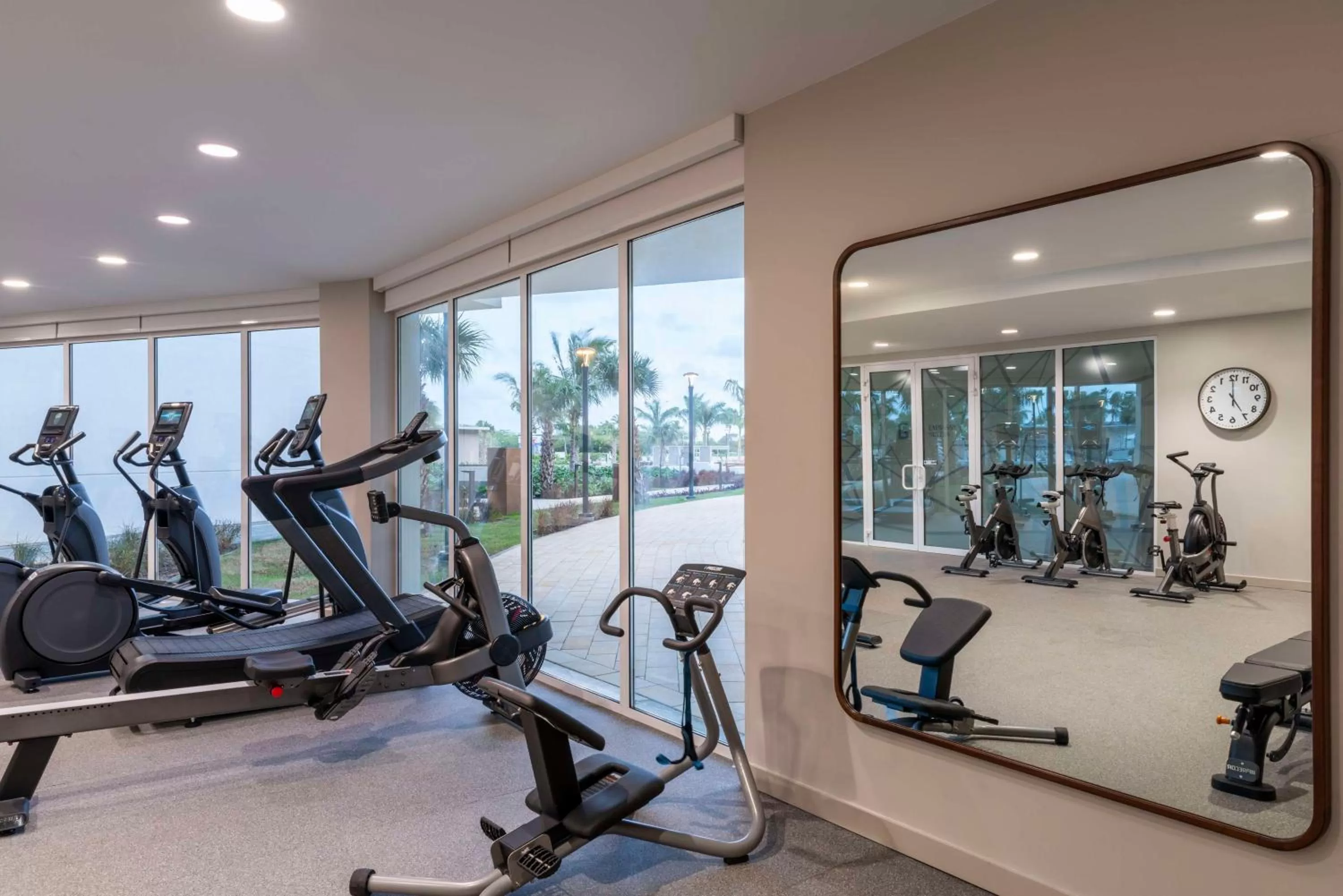 Fitness centre/facilities in Embassy Suites By Hilton Aruba Beach Resort
