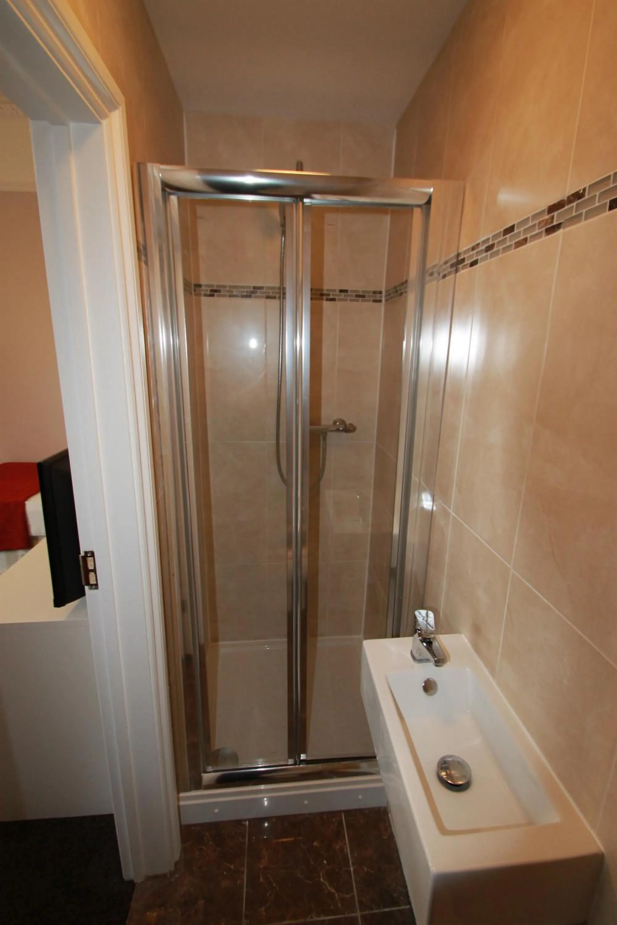 Shower, Bathroom in Manor House London