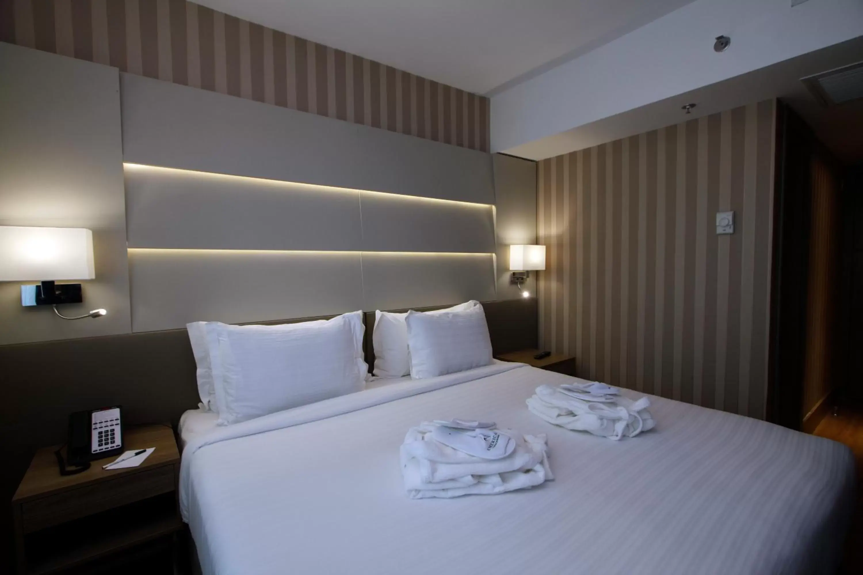 Standard Double Room in Américas Copacabana Hotel Standard Double Room in Américas Copacabana Hotel