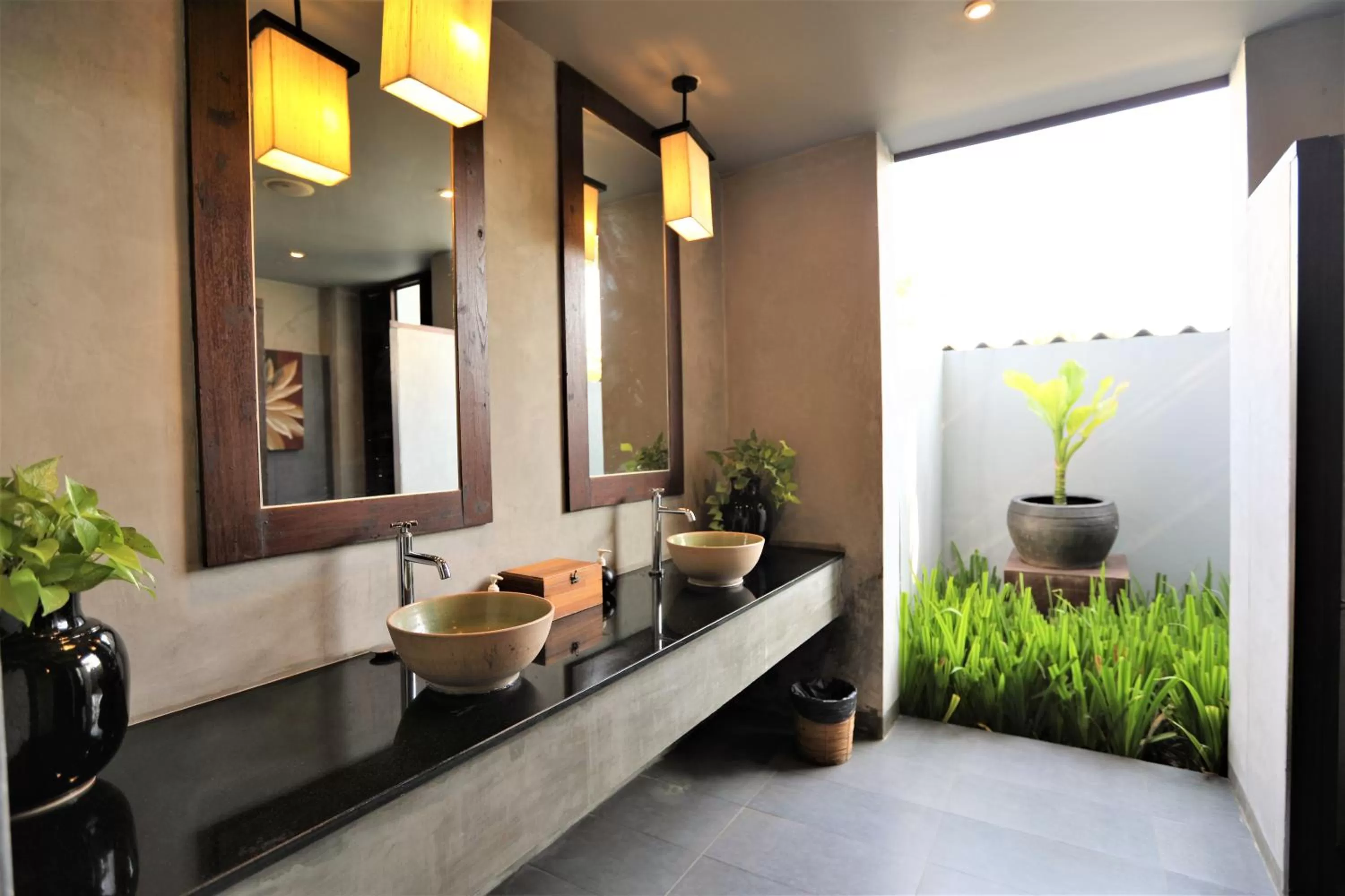 Other in The Quarter Pai