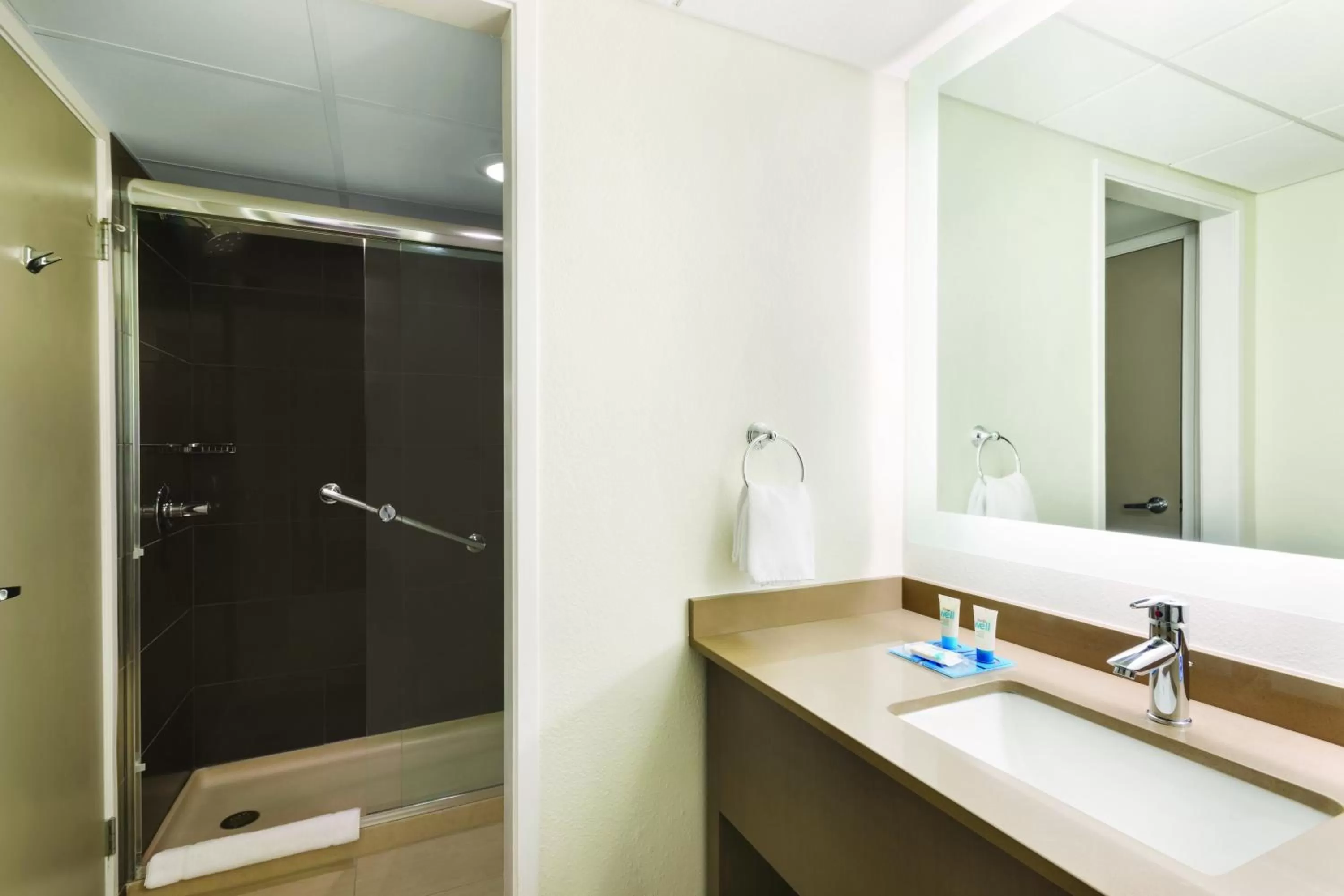 Two-Bedroom Suite in Hyatt House - Charlotte Airport