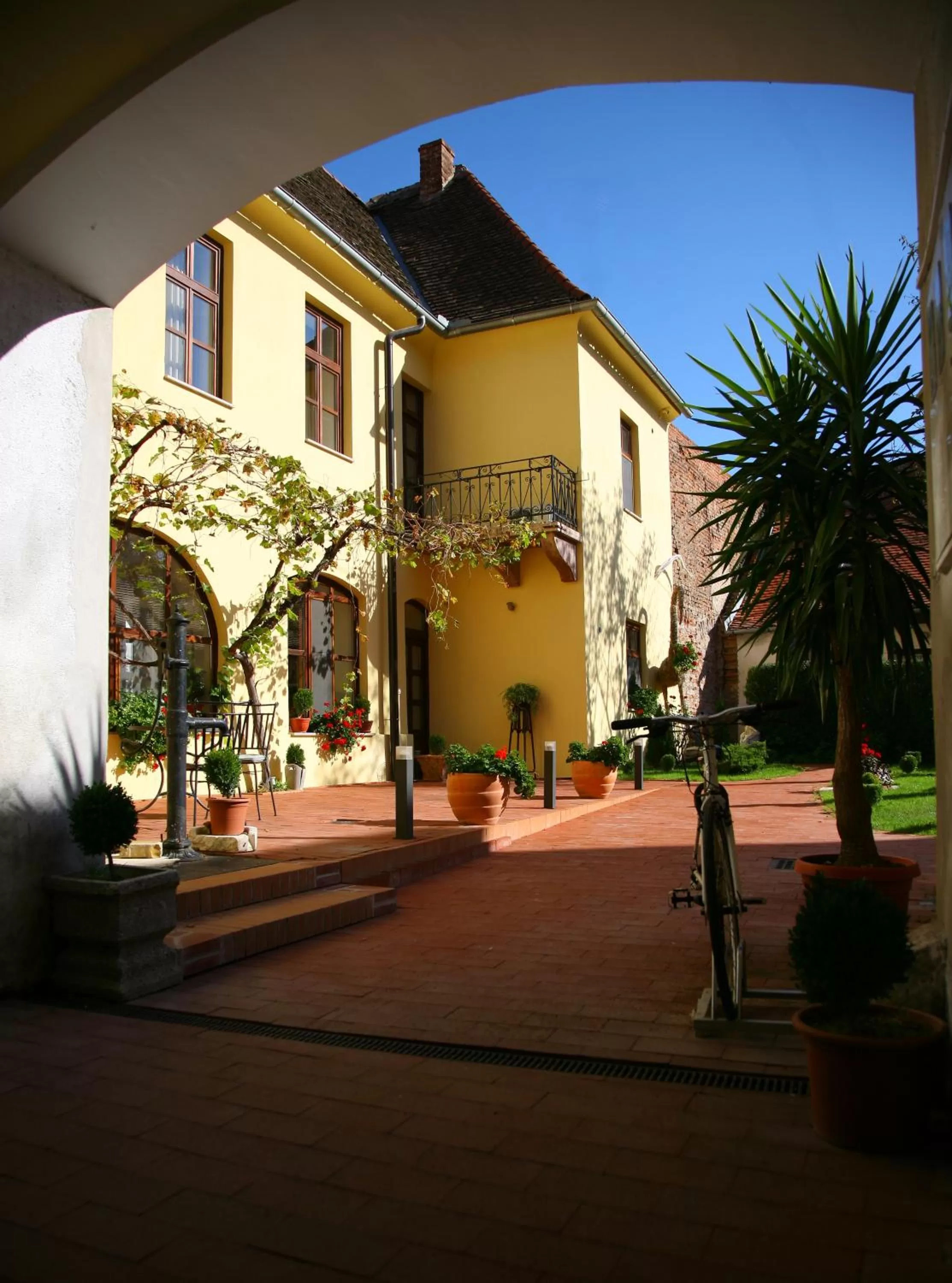 Day, Property Building in Maksimilian Osijek