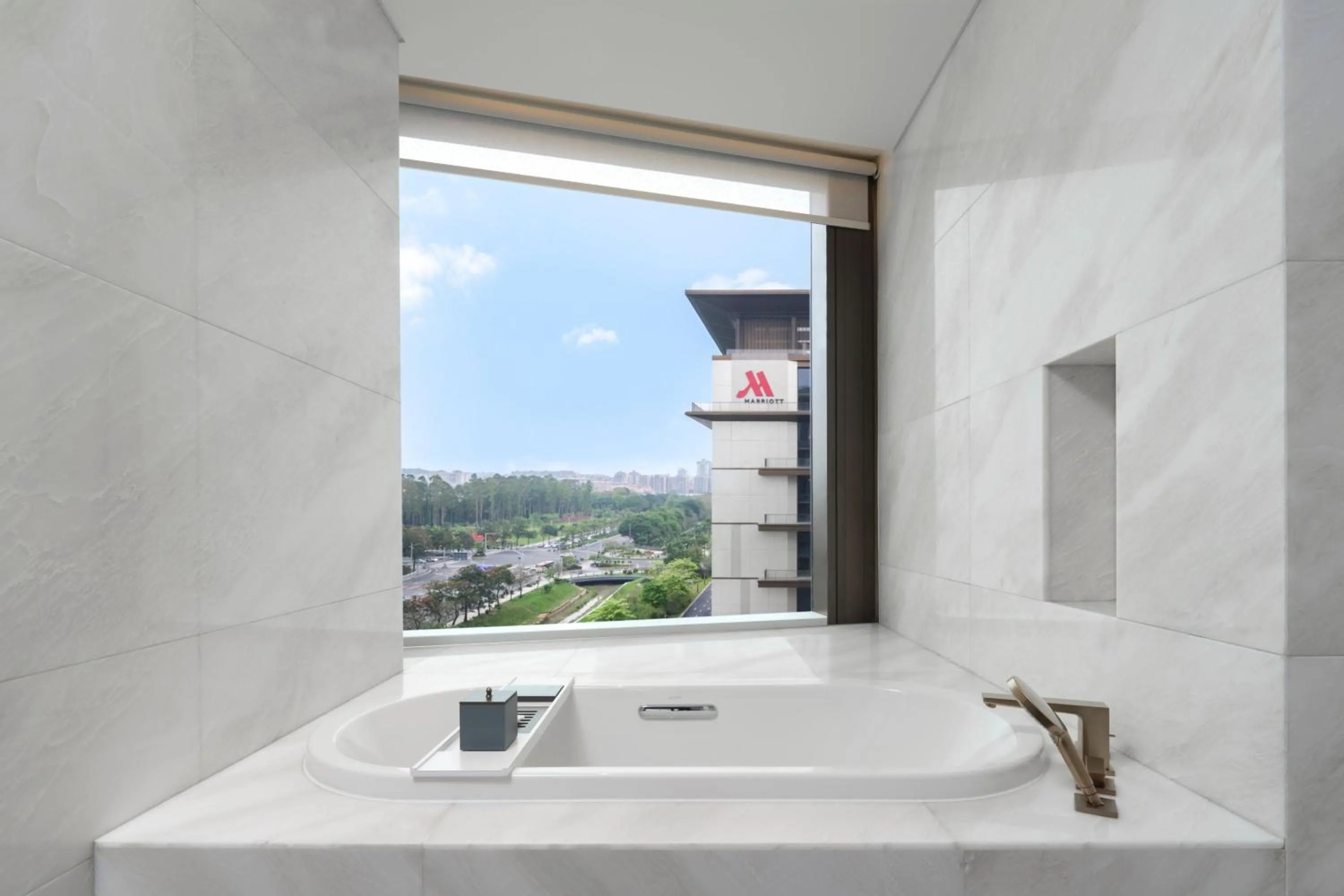 Bathroom in Guangzhou Marriott Hotel Baiyun