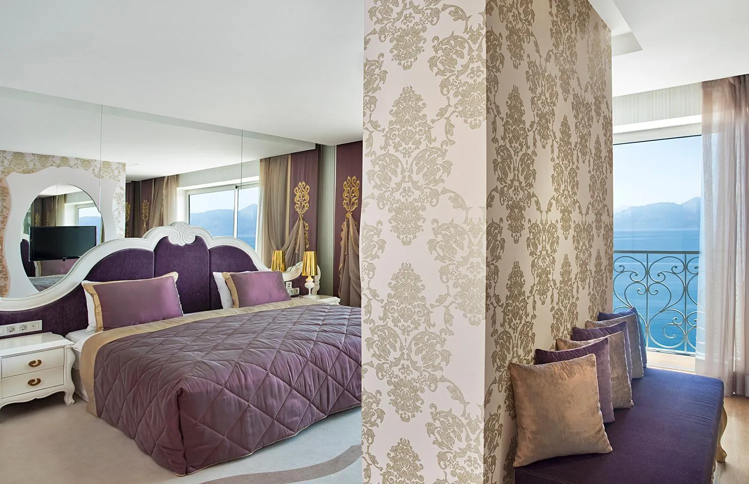 Bed in La Boutique Hotel & Suites - Adults Only