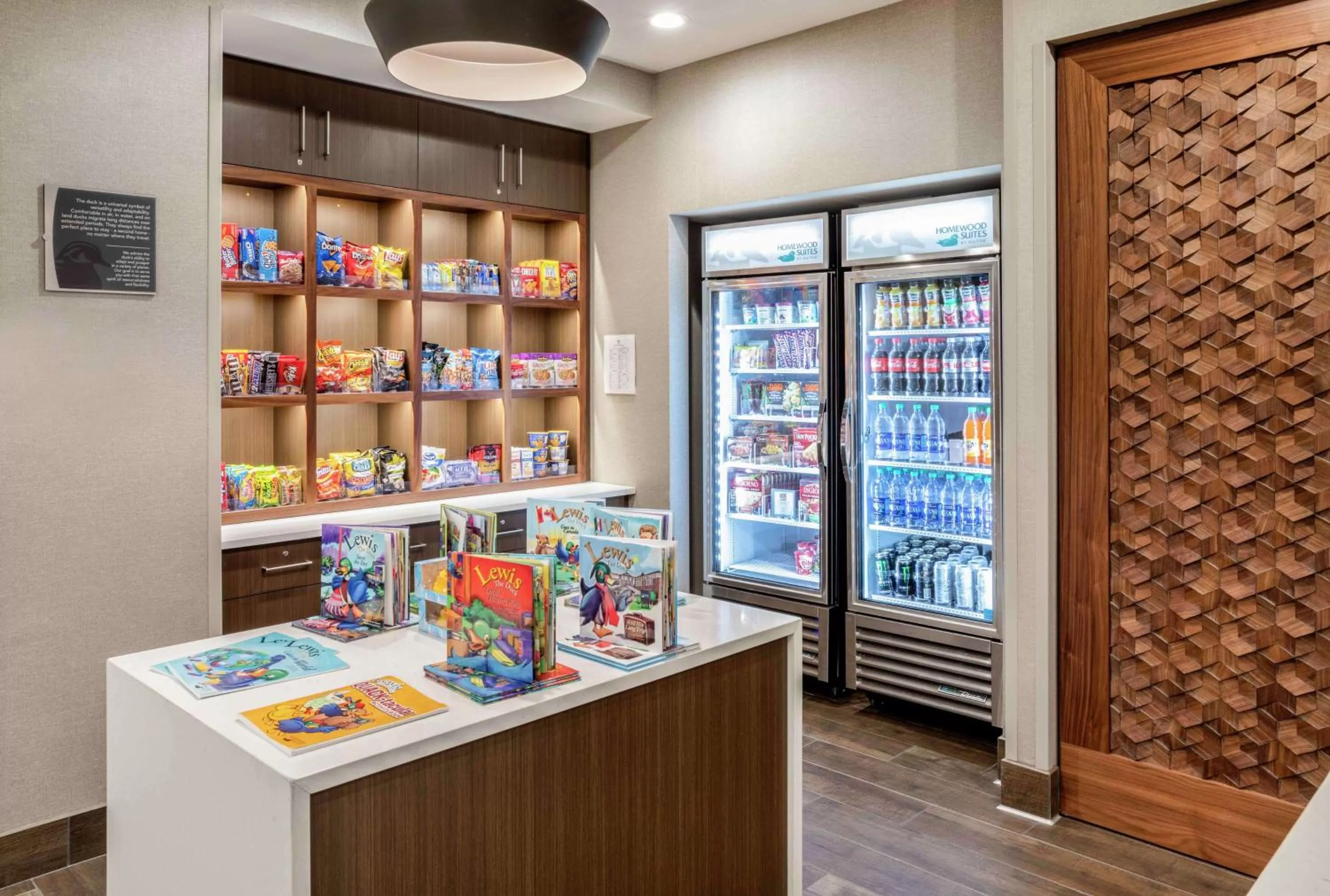 Restaurant/places to eat in Homewood Suites By Hilton Edina Minneapolis