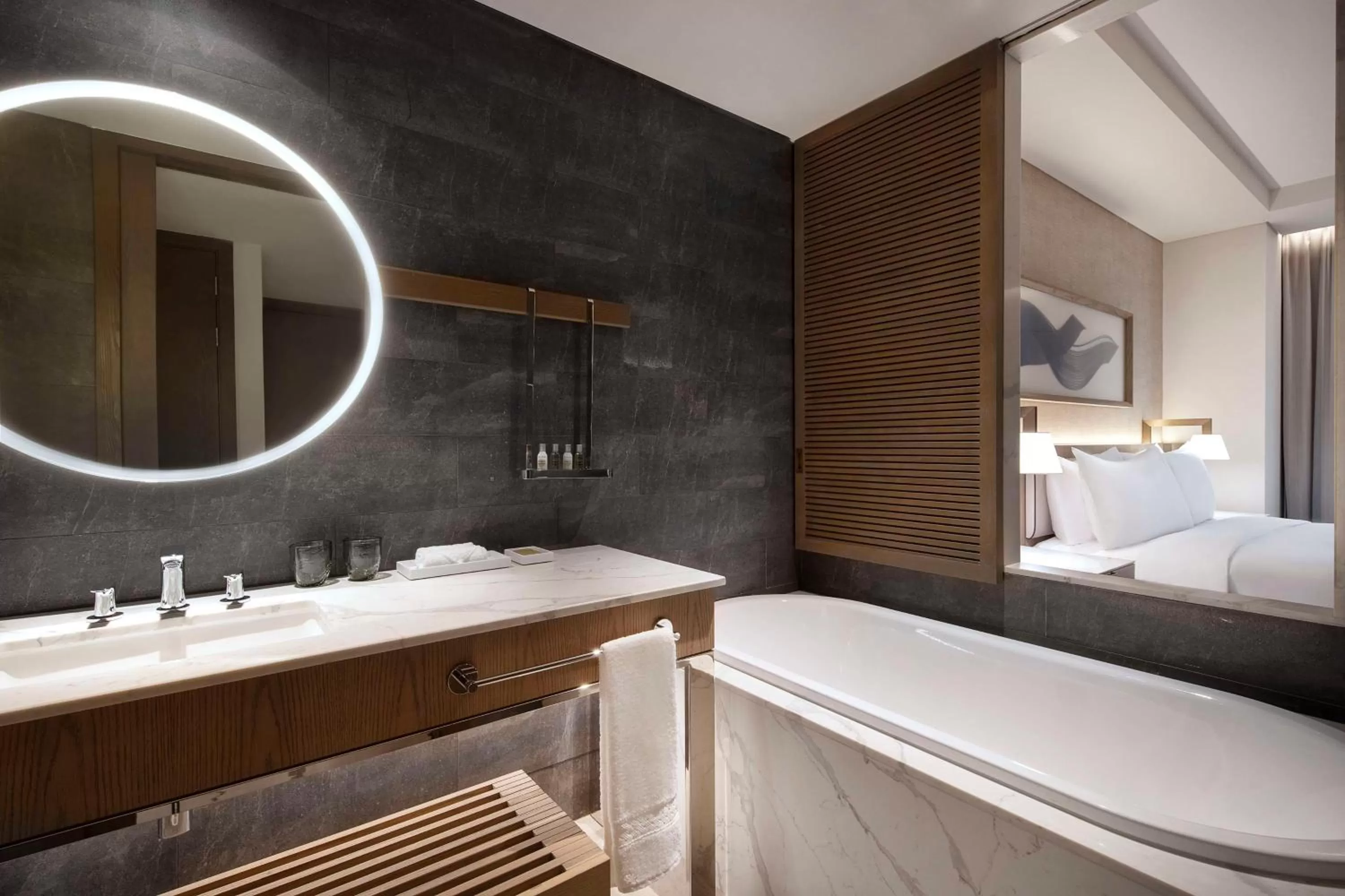 Bathroom, Bed in Hilton Abu Dhabi Yas Island