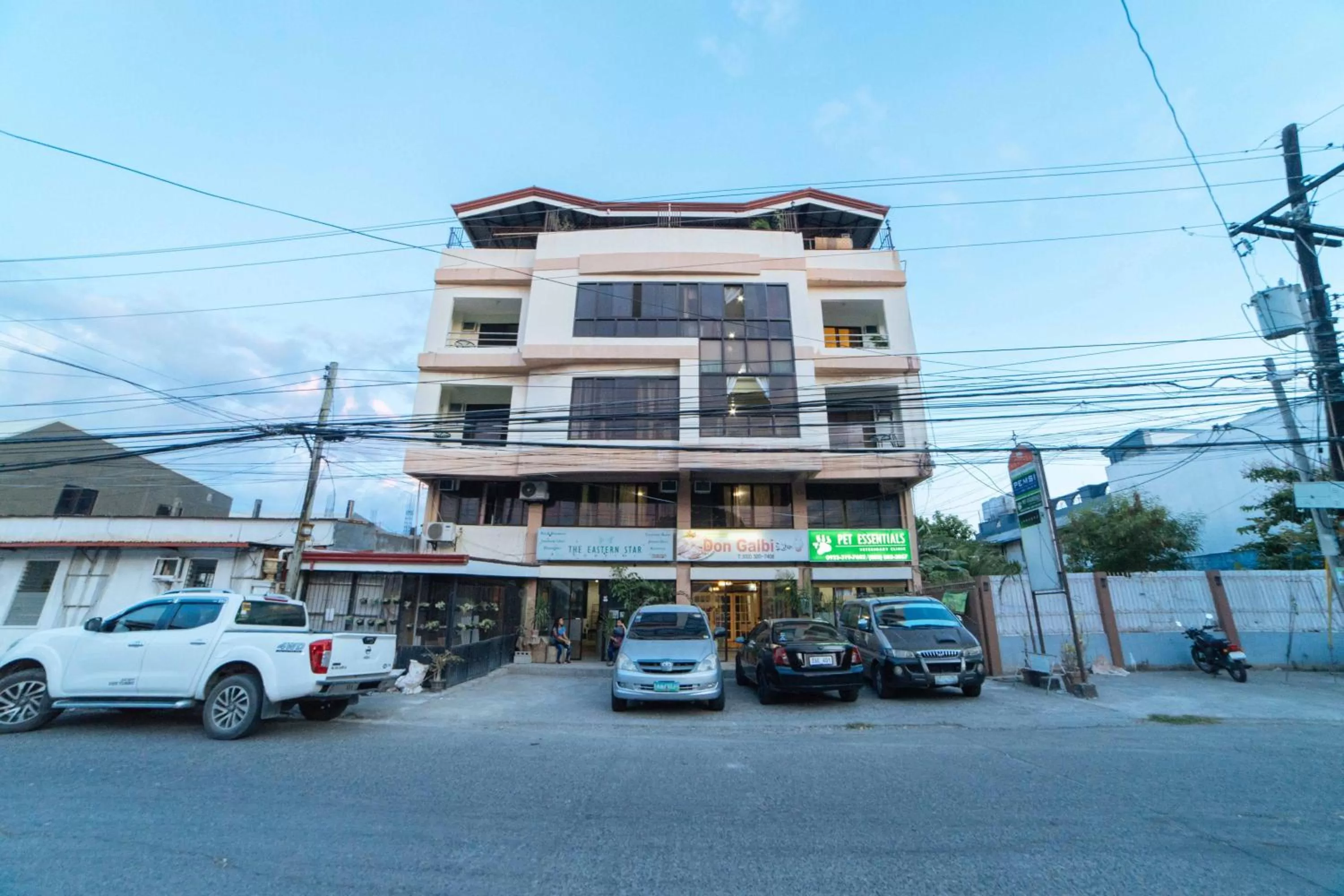 Property building in RedDoorz @ Ledesco Avenue Lapaz Iloilo