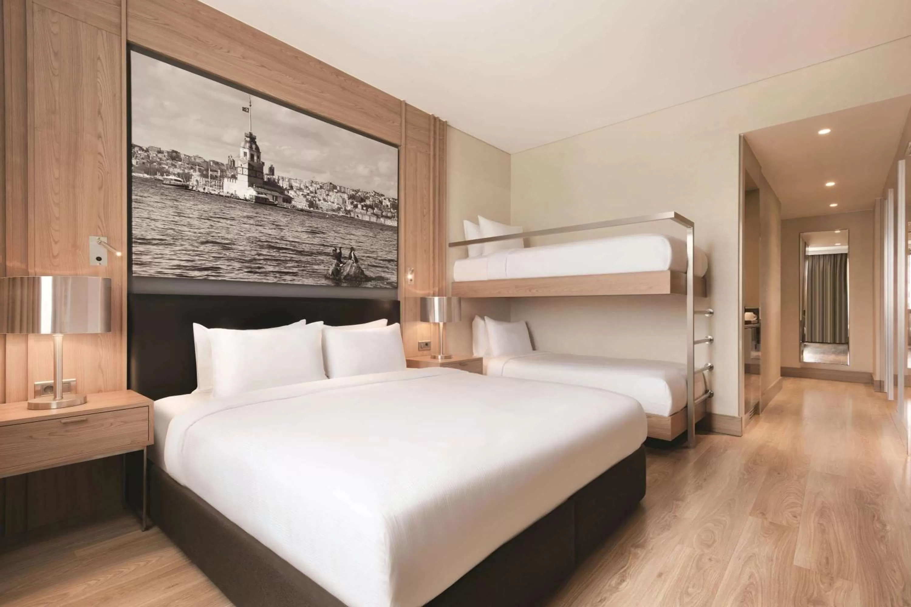 Photo of the whole room, Bed in TRYP by Wyndham Istanbul Basın Ekspres