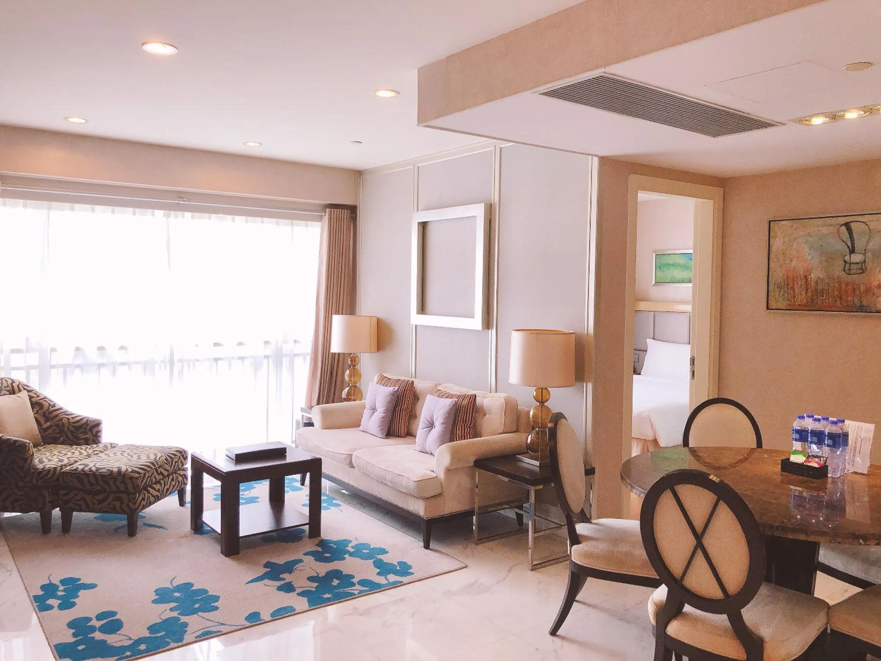 Living room, Bed in Ascott Guangzhou