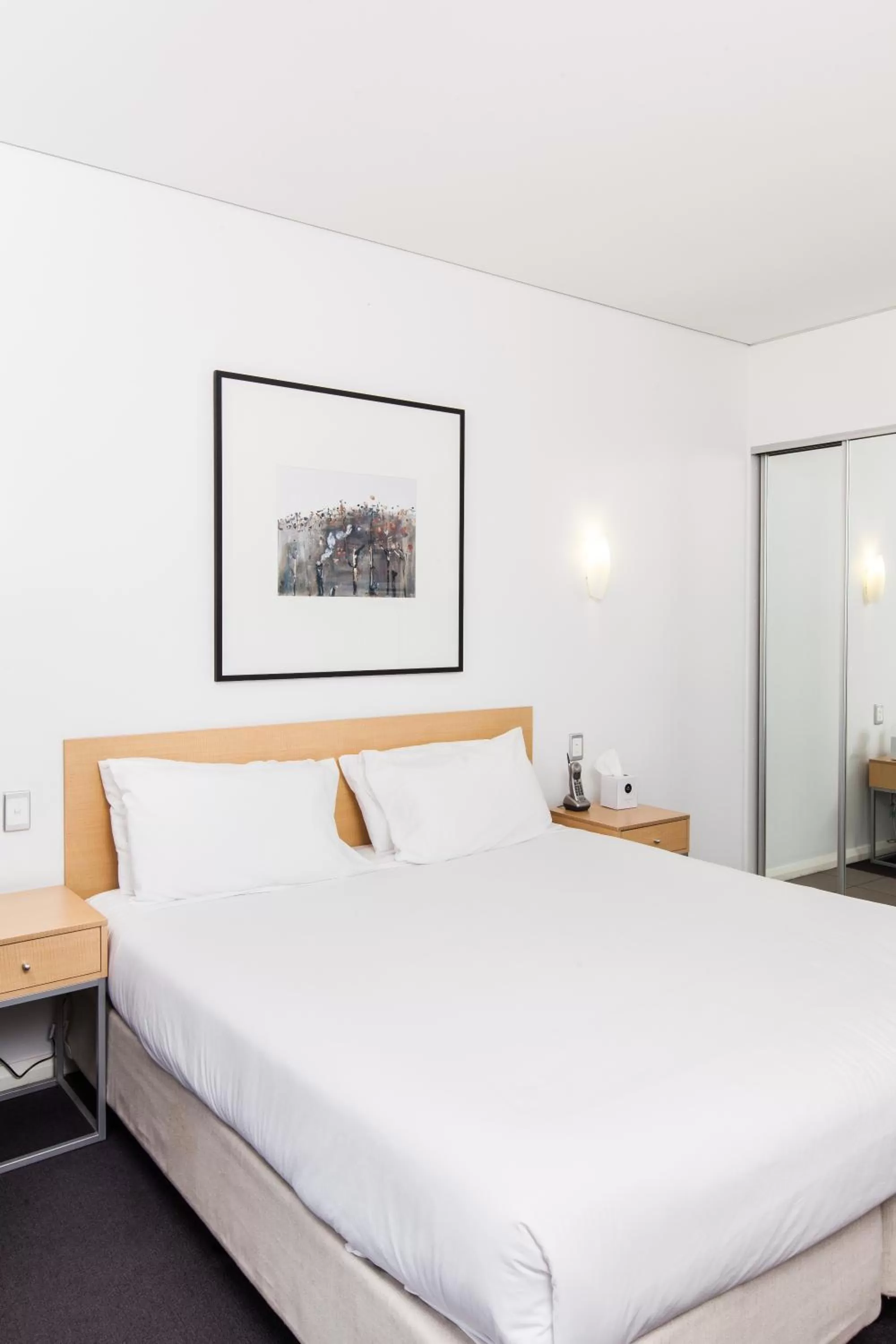 Photo of the whole room, Bed in Majestic Oasis Apartments