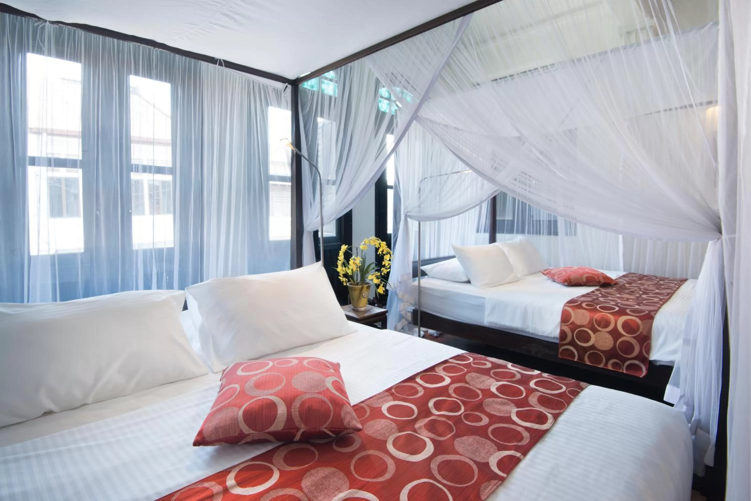 Bedroom, Bed in Noordin Mews