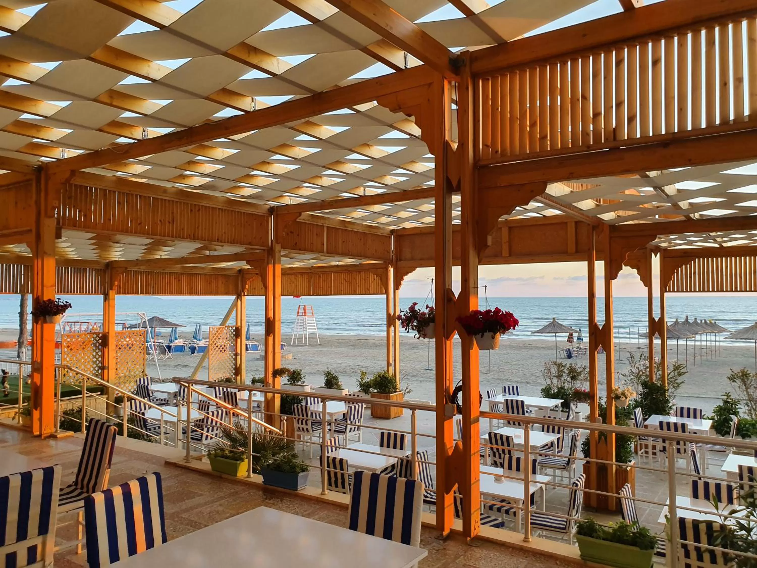 Restaurant/Places to Eat in Hotel Kamomil