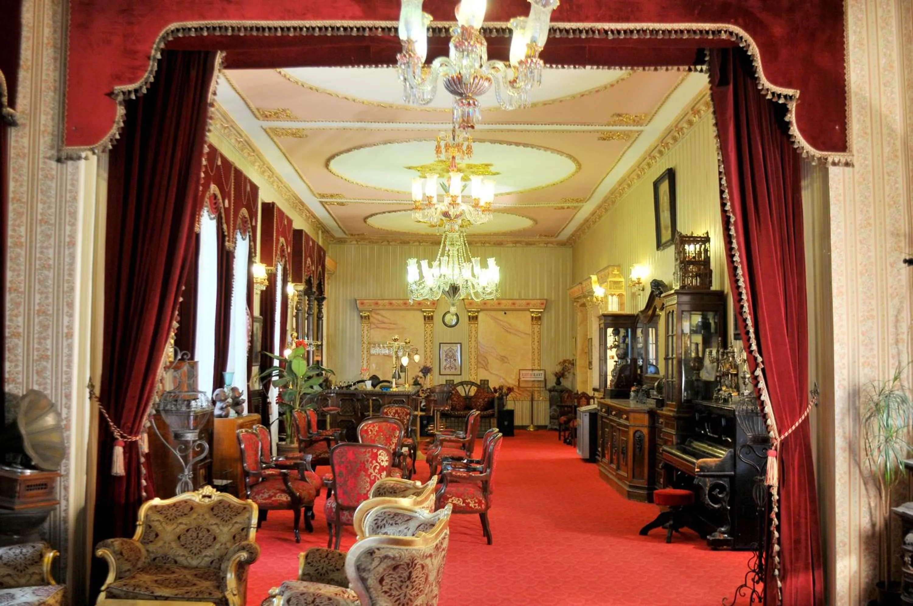 Lounge or bar in Grand Hotel de Londres