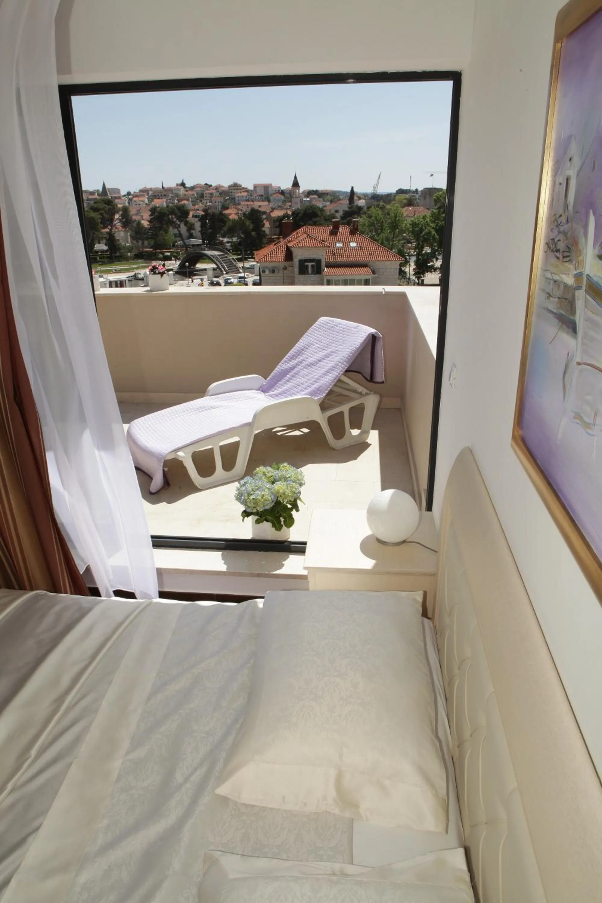 Bed in Hotel Bellevue Trogir