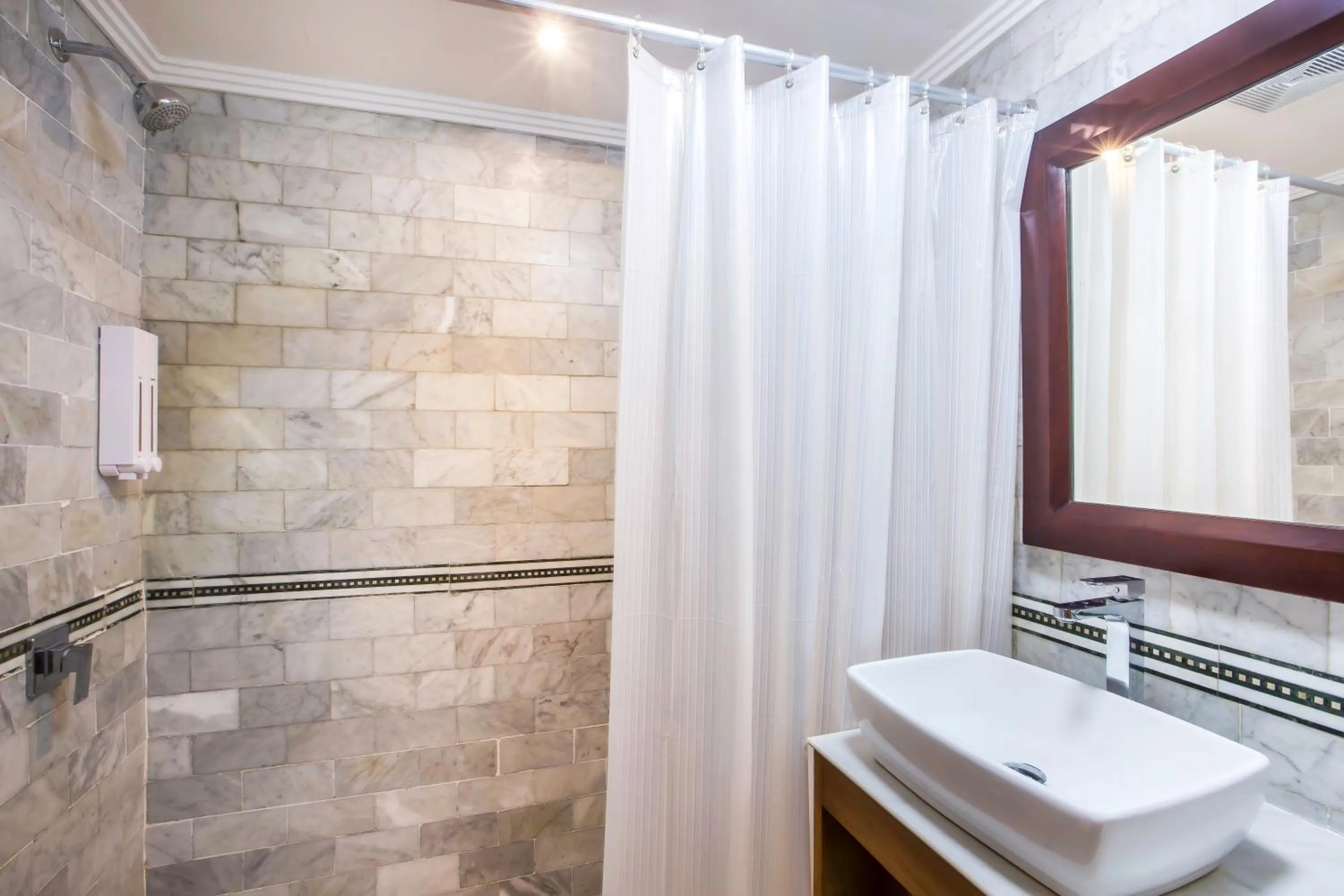 Bathroom in Bali Bungalo Hotel