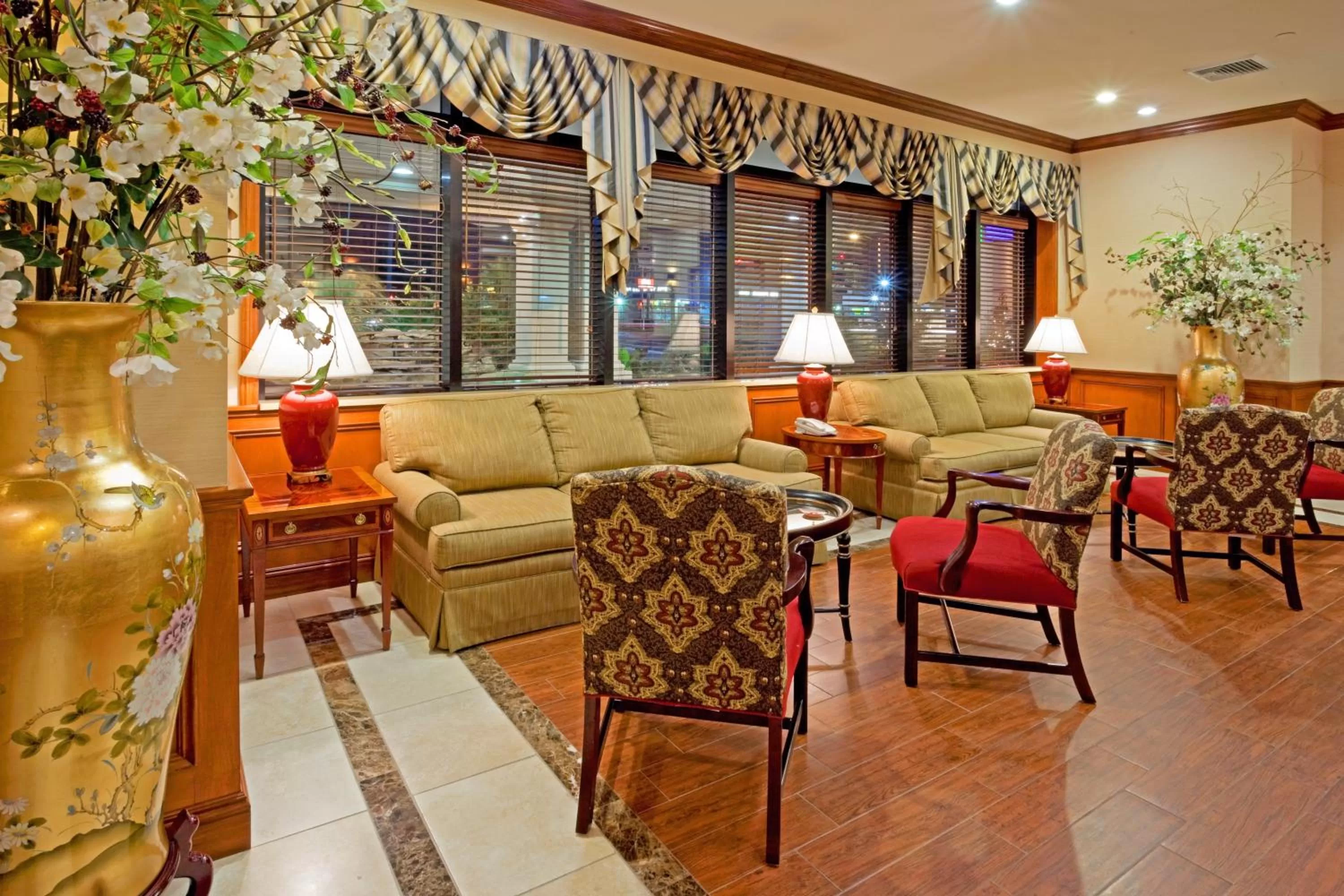 Lobby or reception in Rockville Centre Hotel - JFK Airport