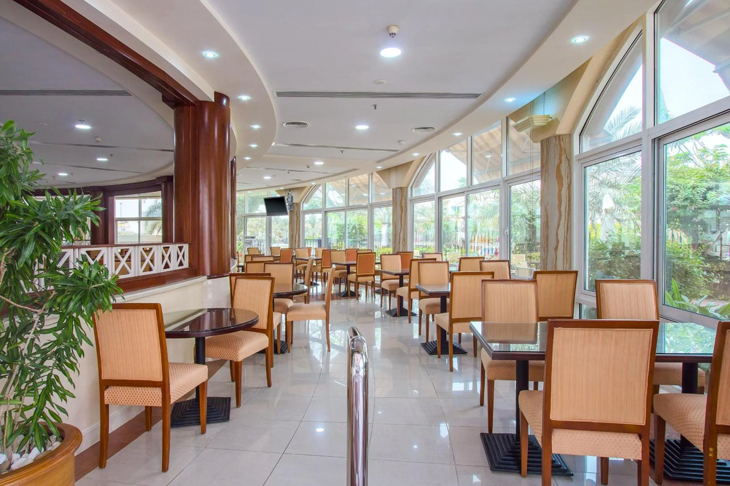 Restaurant/places to eat in Sharjah Premiere Hotel & Resort