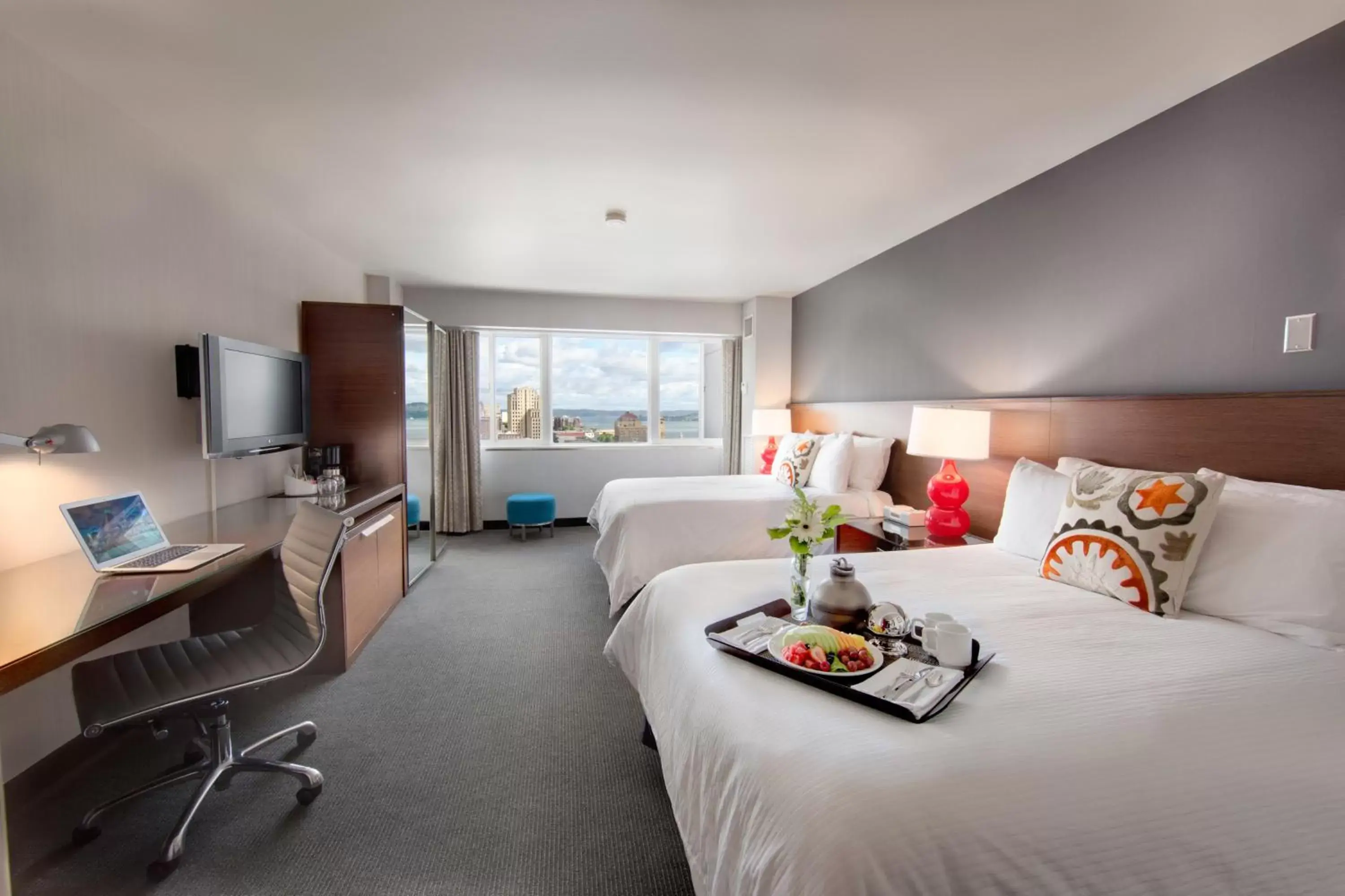 Deluxe Double Room in Hotel Murano Deluxe Double Room in Hotel Murano