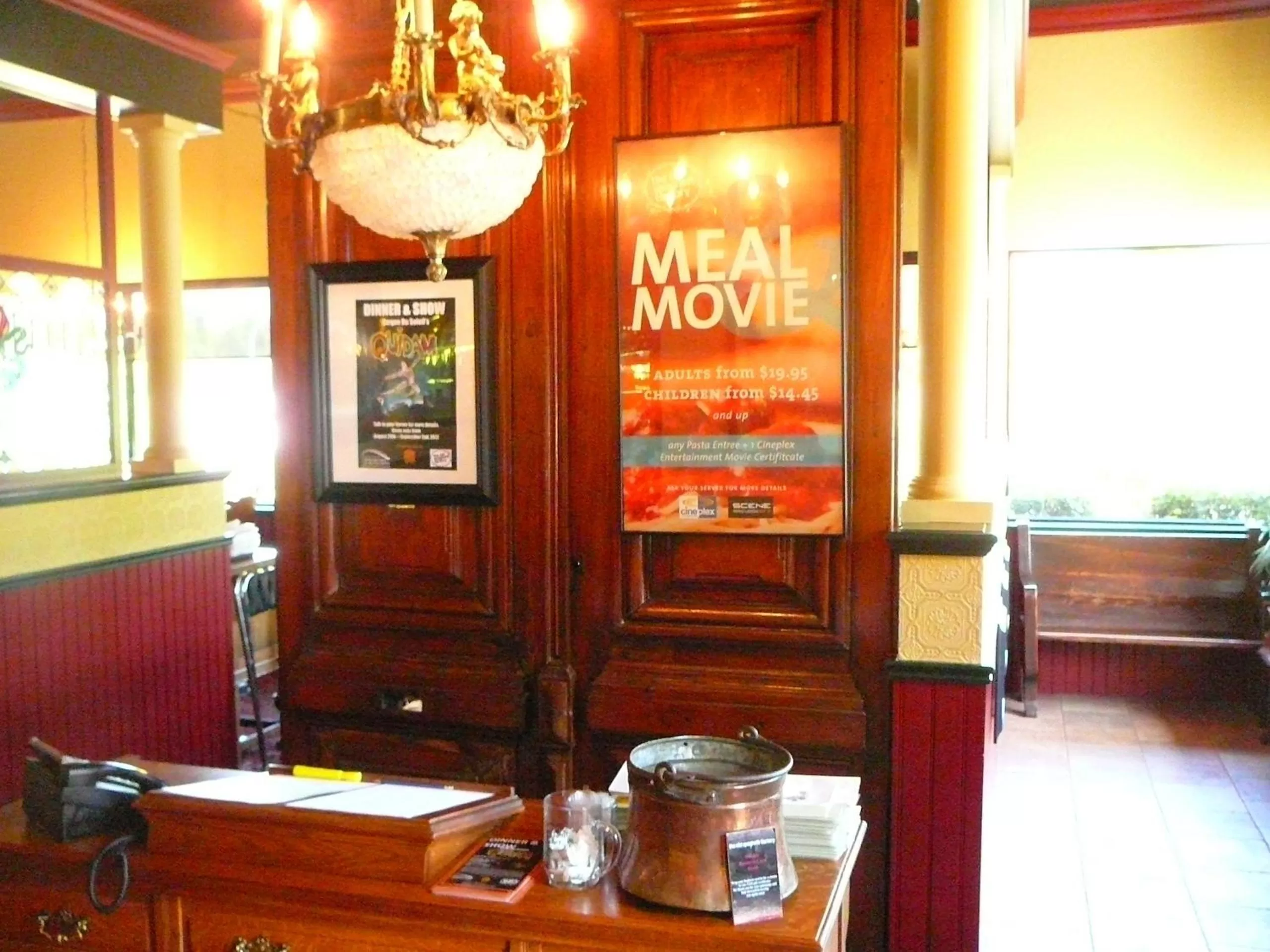 Restaurant/places to eat in Coast Abbotsford Hotel & Suites