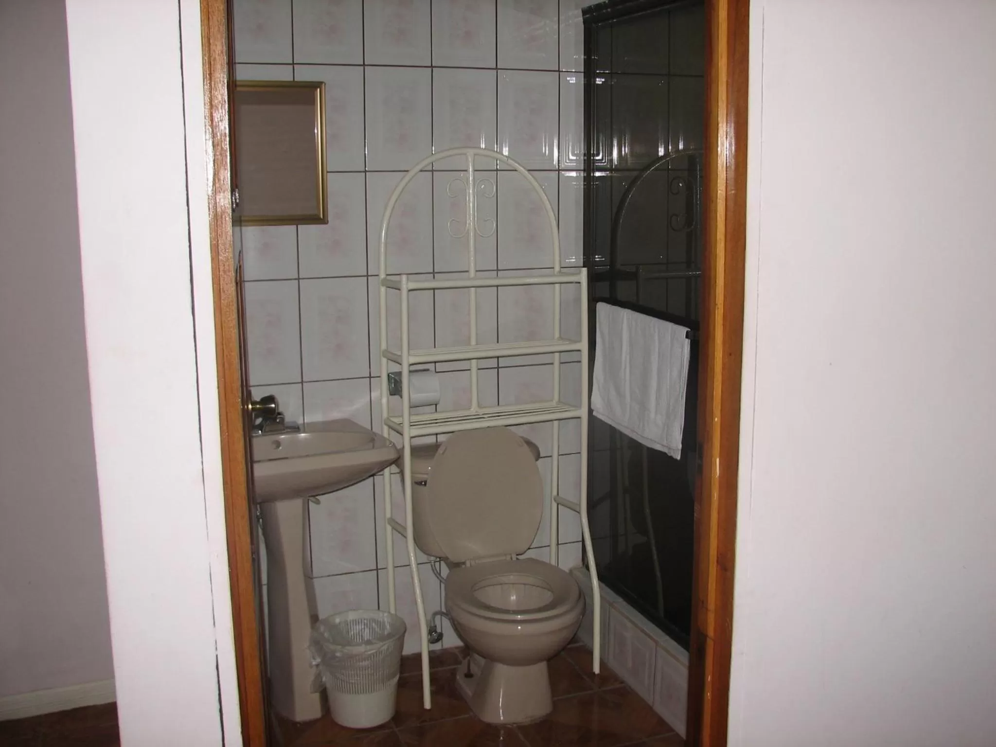 Bathroom in Hotel La Arena