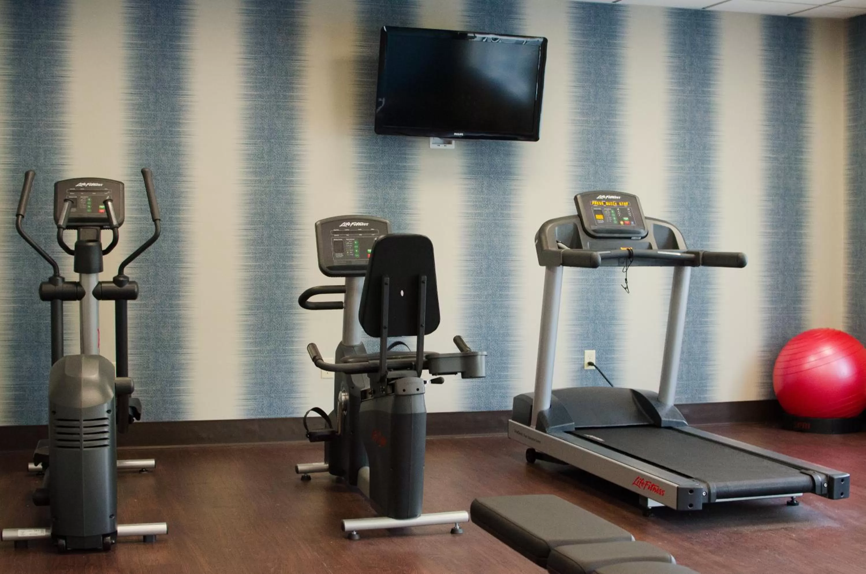 Spa and wellness centre/facilities in Holiday Inn Express & Suites Norwood by IHG