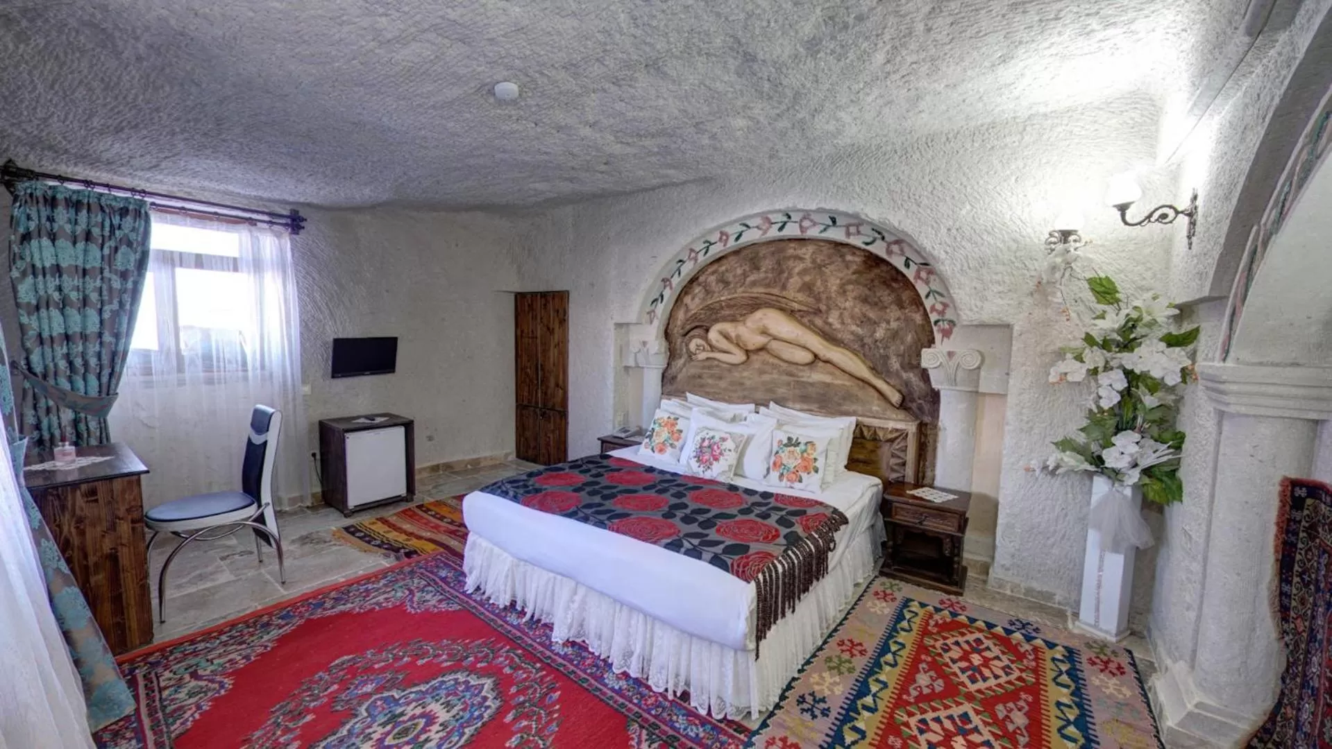 Bed in Roc Of Cappadocia