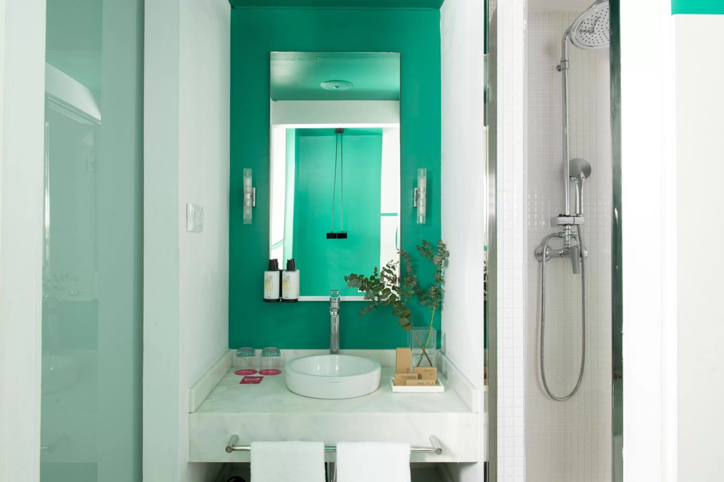 Shower in Allegro Barcelona