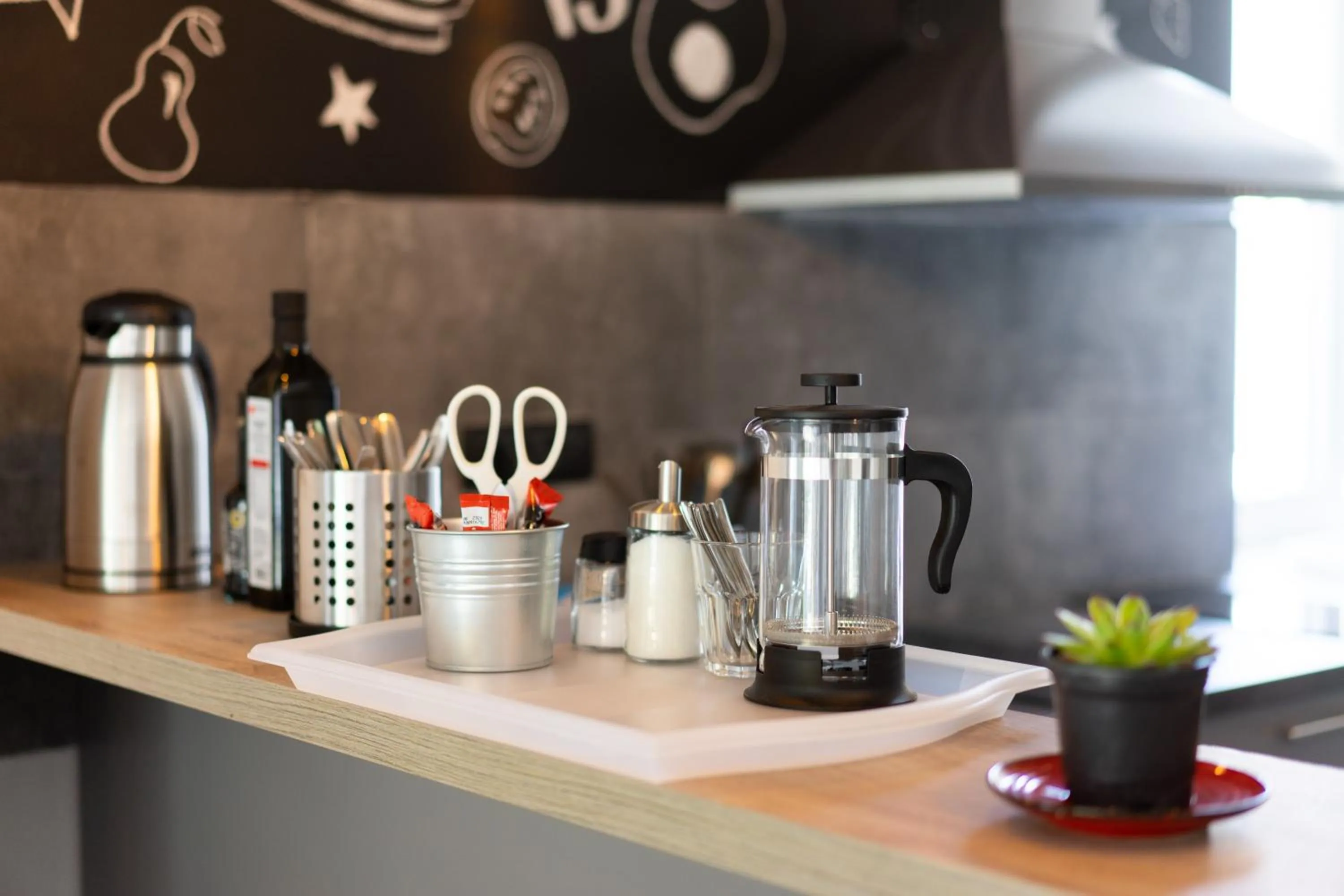 Coffee/tea facilities in Good People Design Hostel
