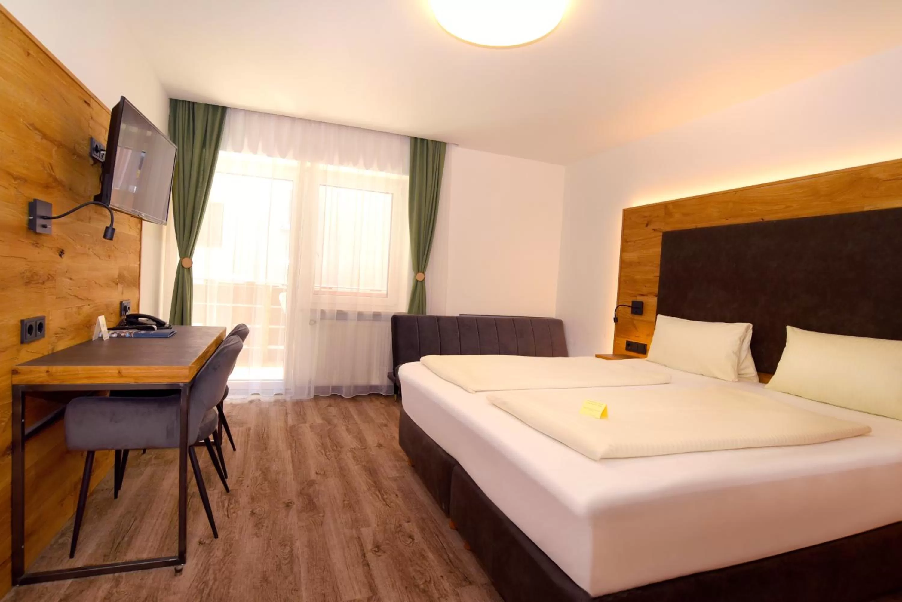 Bed in Krone - Hotel Garni