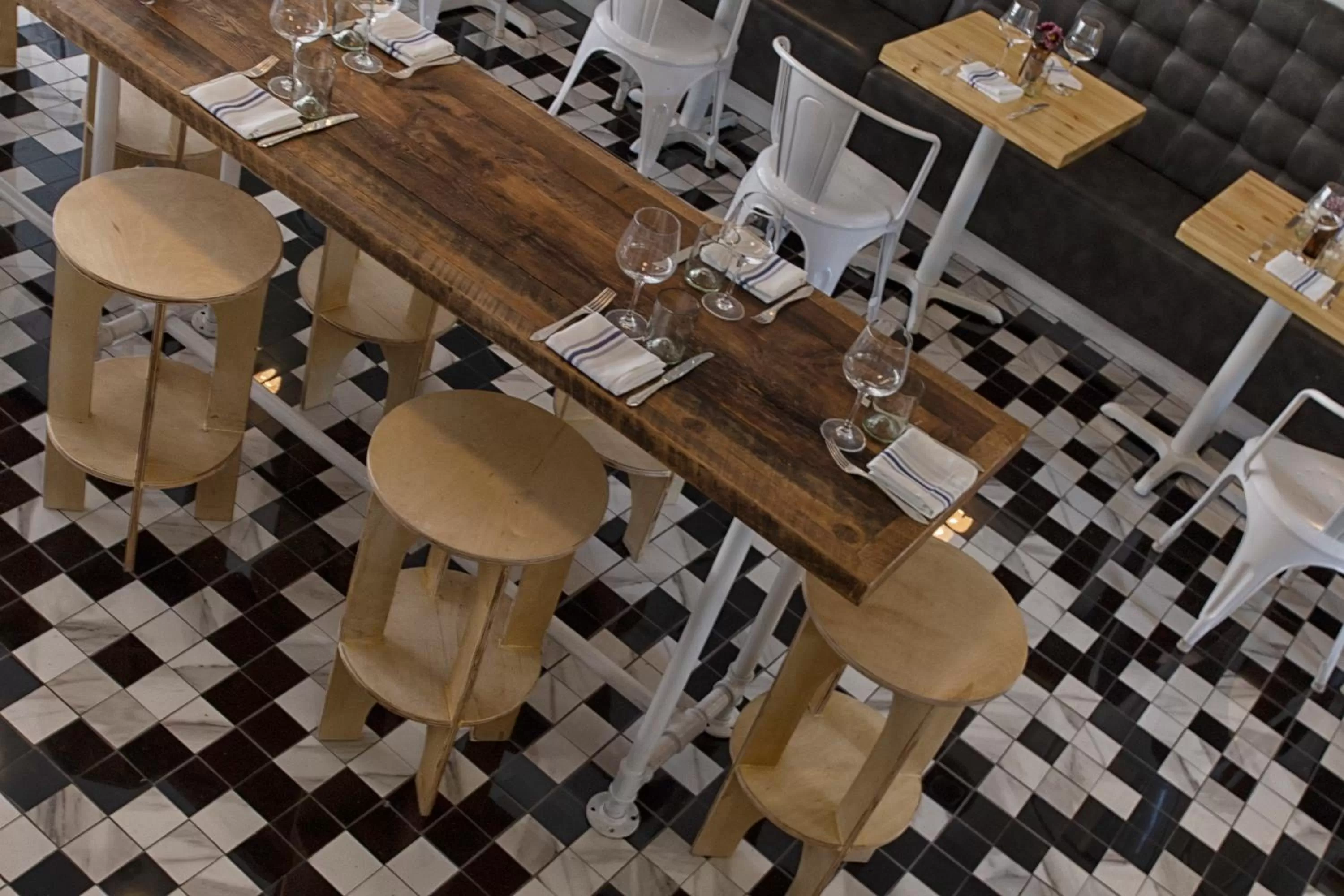 Dining area in Holiday Inn Brooklyn Downtown by IHG
