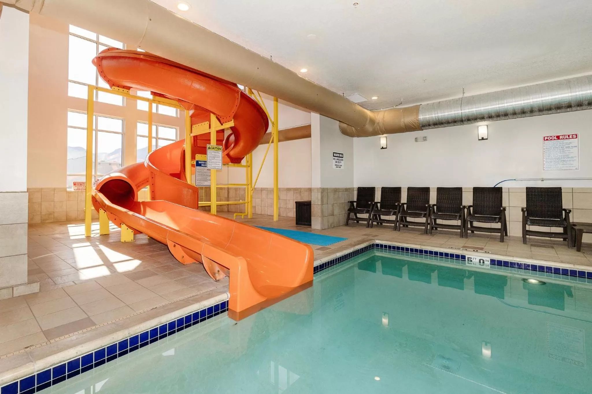 Swimming pool in Comfort Inn & Suites Logan Near University
