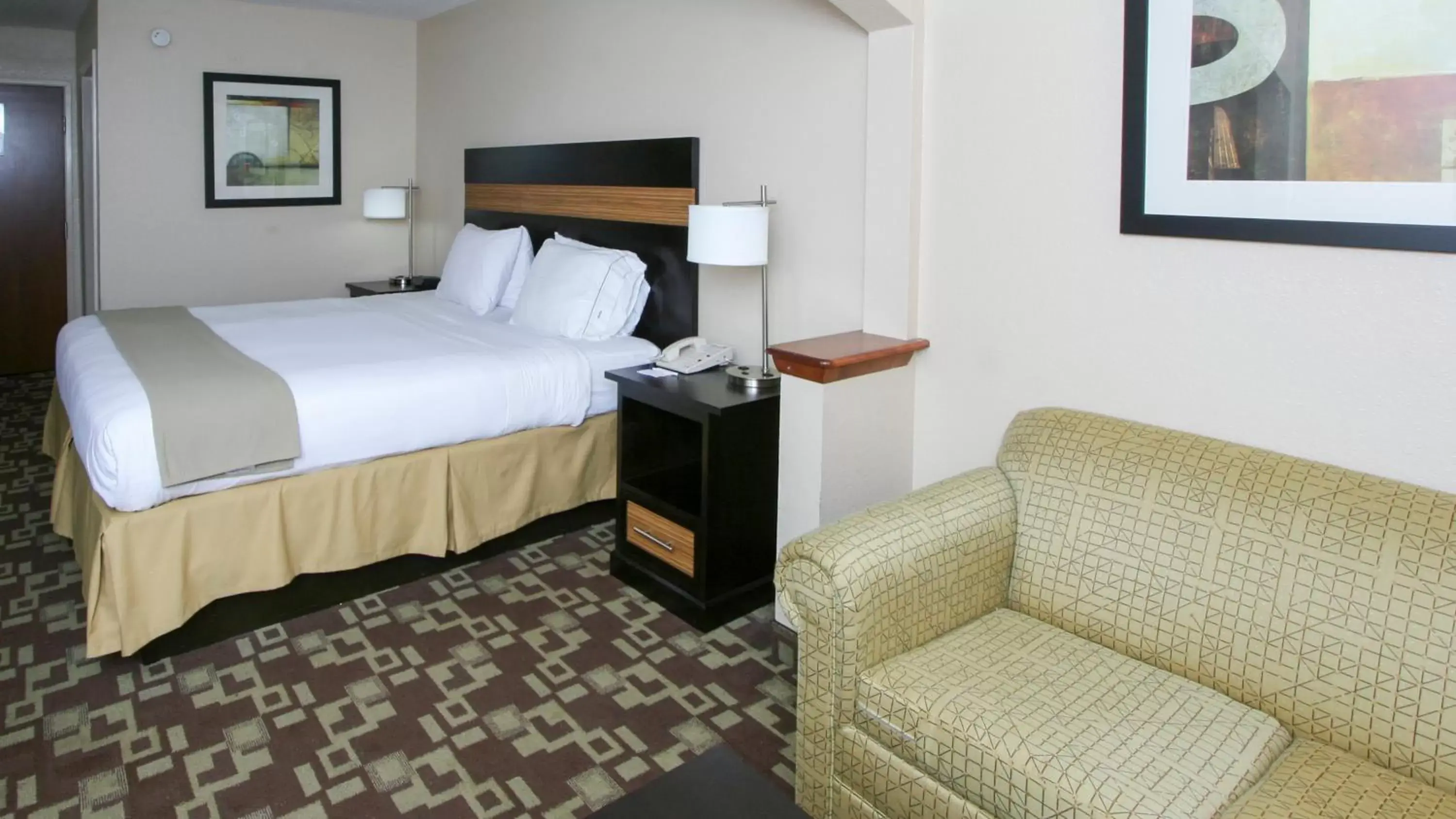 King Room - Disability Access/Non-Smoking in Country Inn & Suites by Radisson, Shelby, NC King Room - Disability Access/Non-Smoking in Country Inn & Suites by Radisson, Shelby, NC