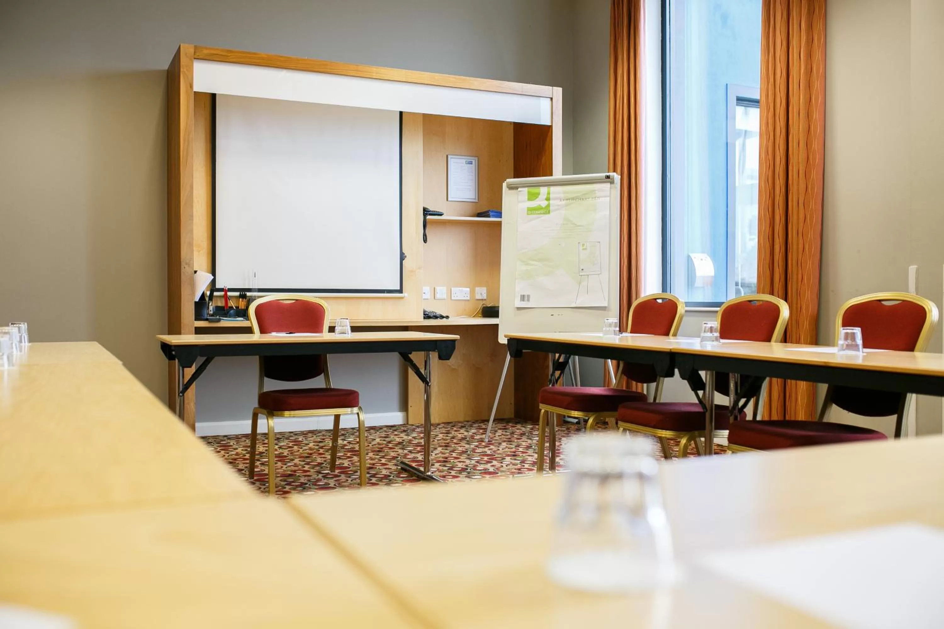 Meeting/conference room in Holiday Inn Express Antrim by IHG