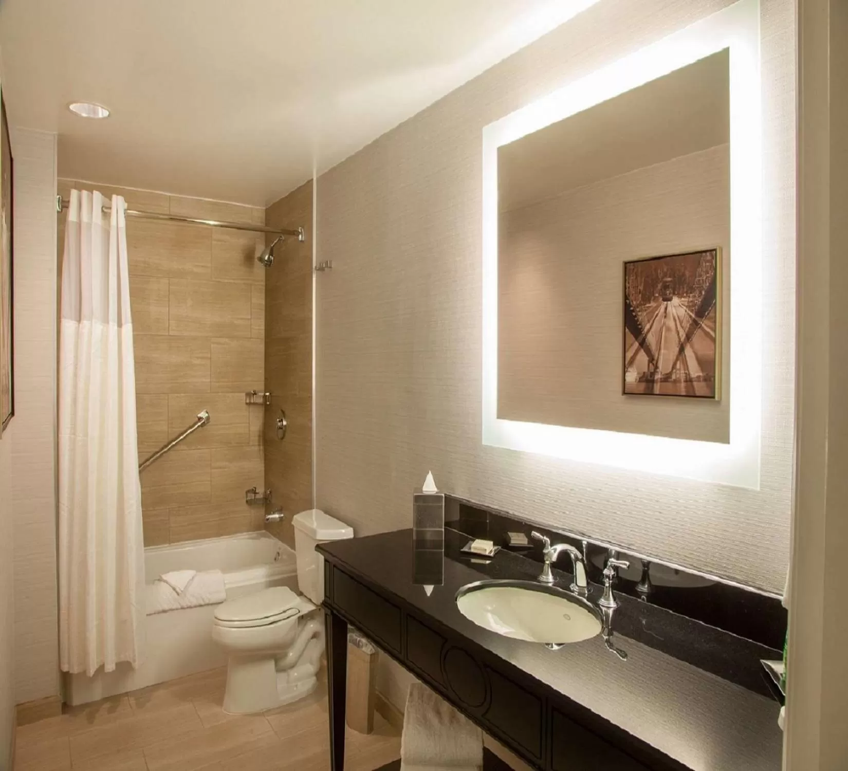 Bathroom in Hilton New Orleans / St. Charles Avenue