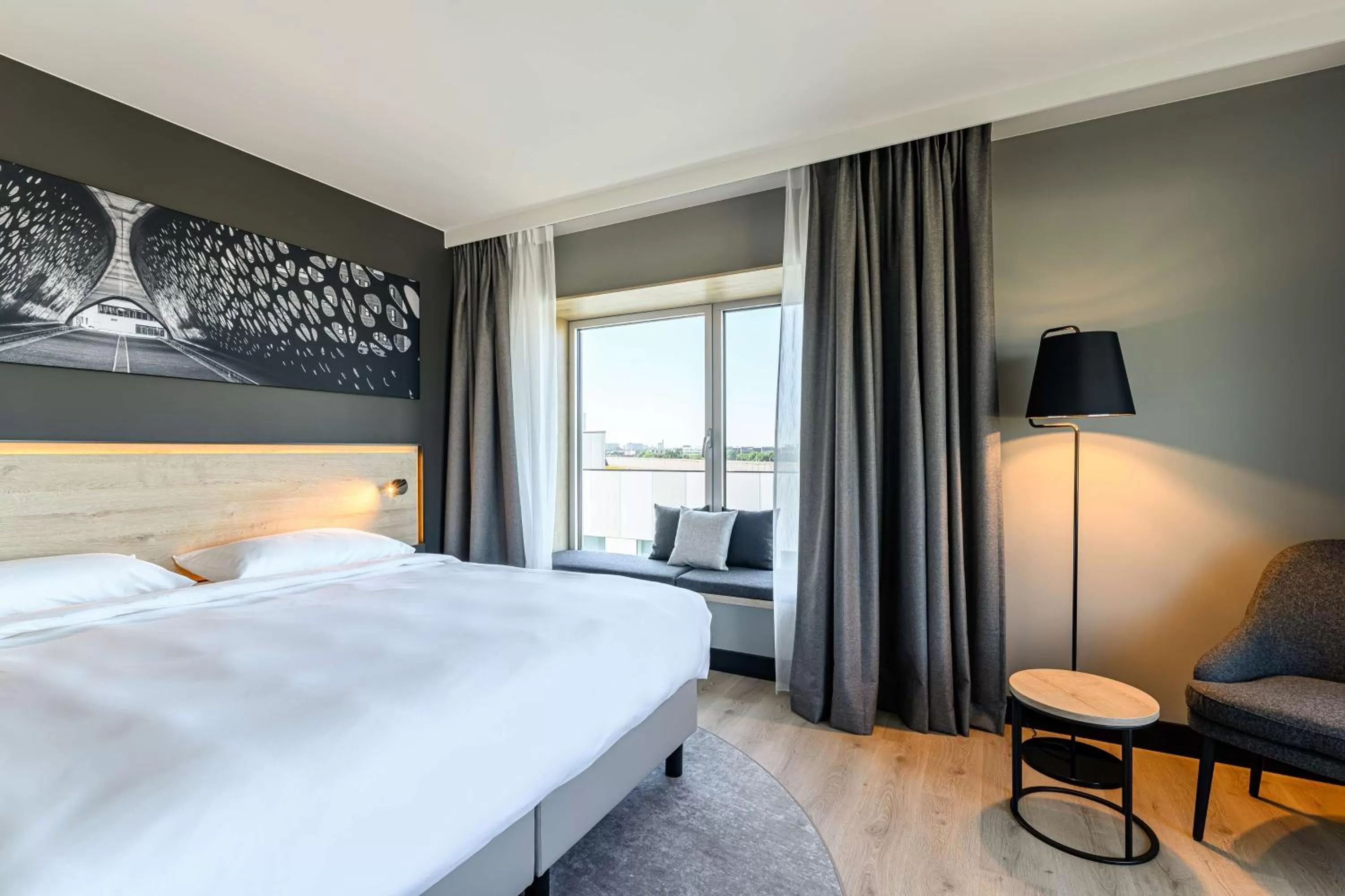 Photo of the whole room, Bed in Radisson Hotel Antwerp Berchem