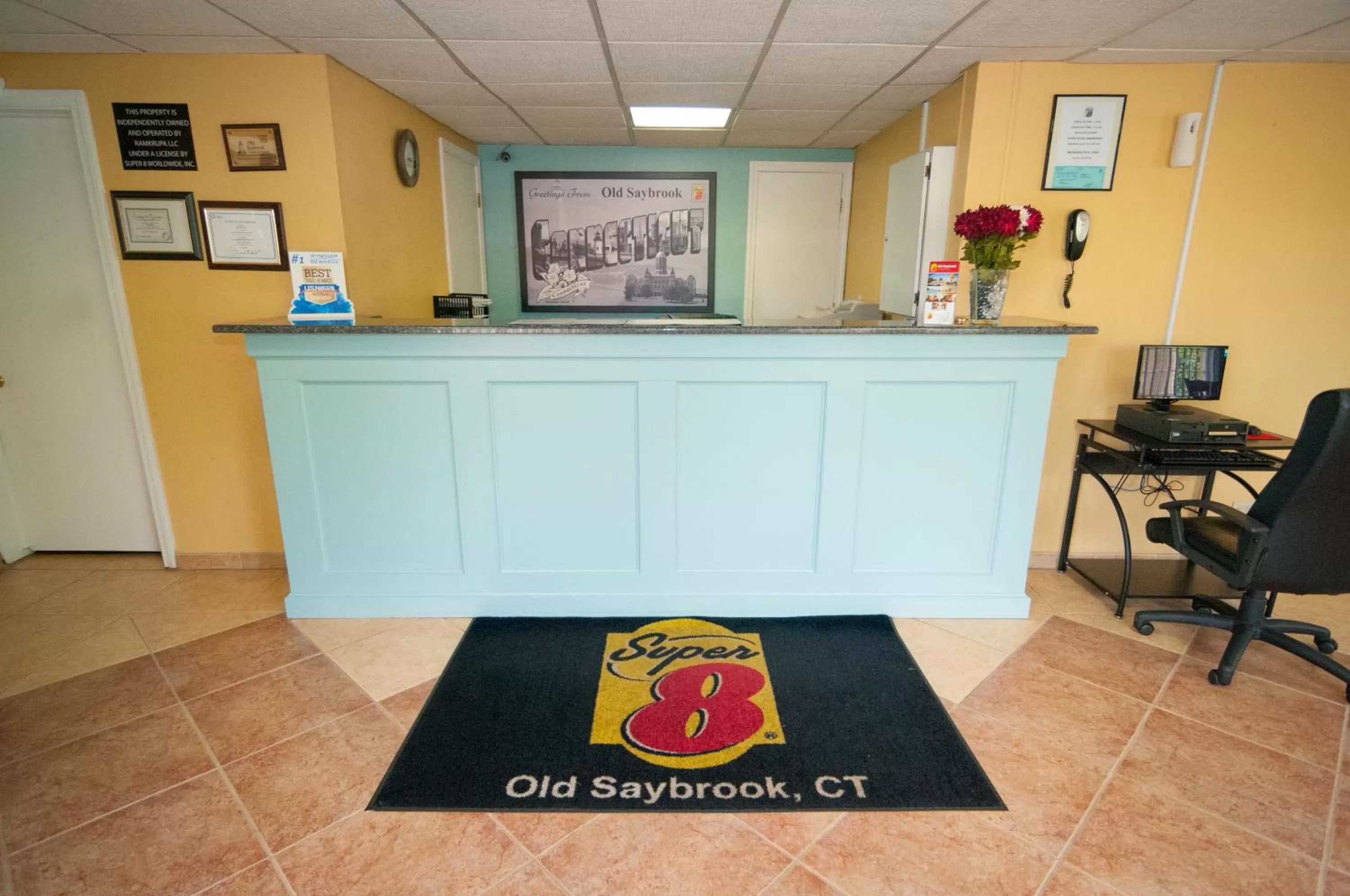 Lobby or reception in Super 8 by Wyndham Old Saybrook