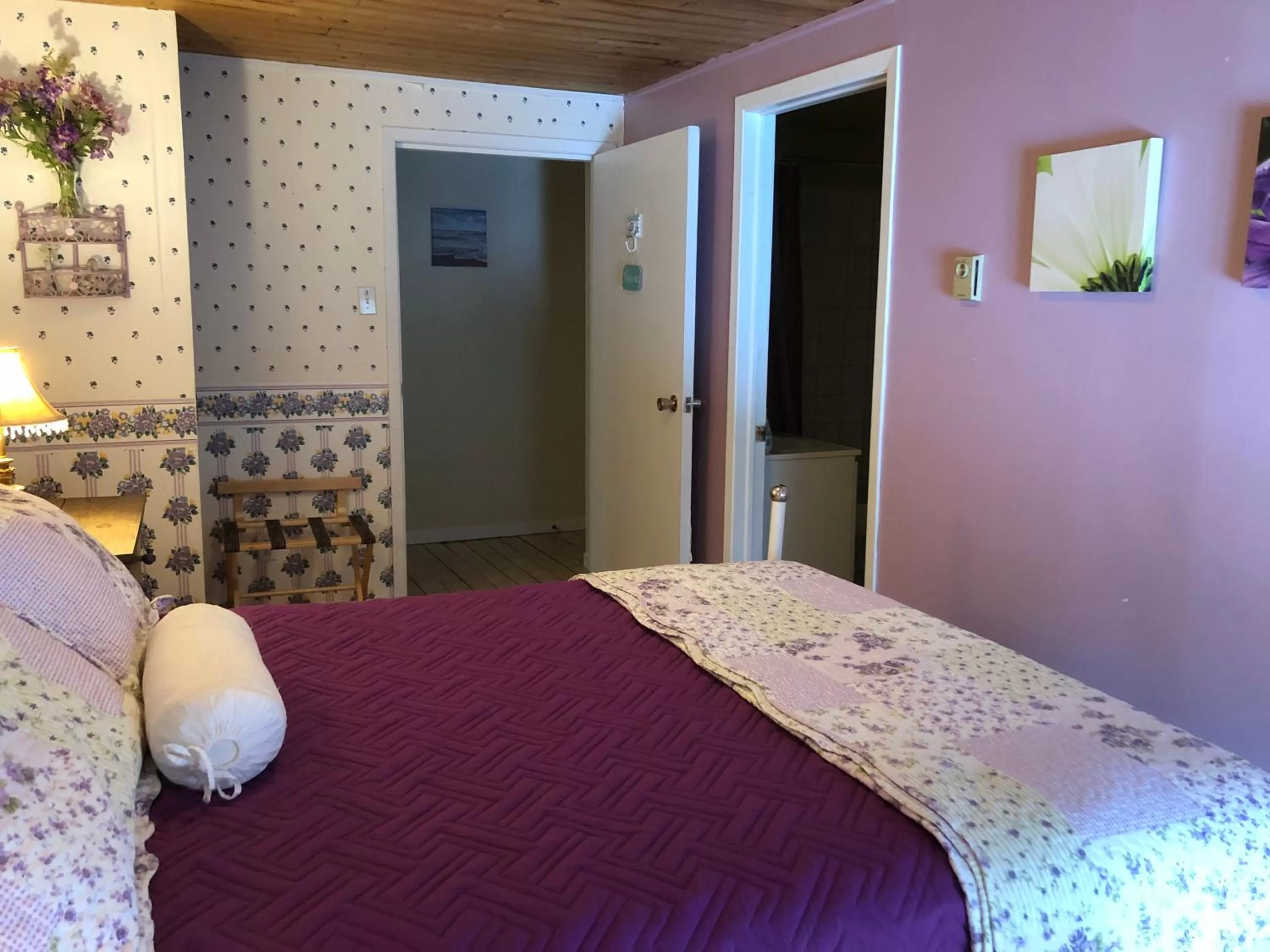 Bedroom, Bed in Auberge sur la Côte