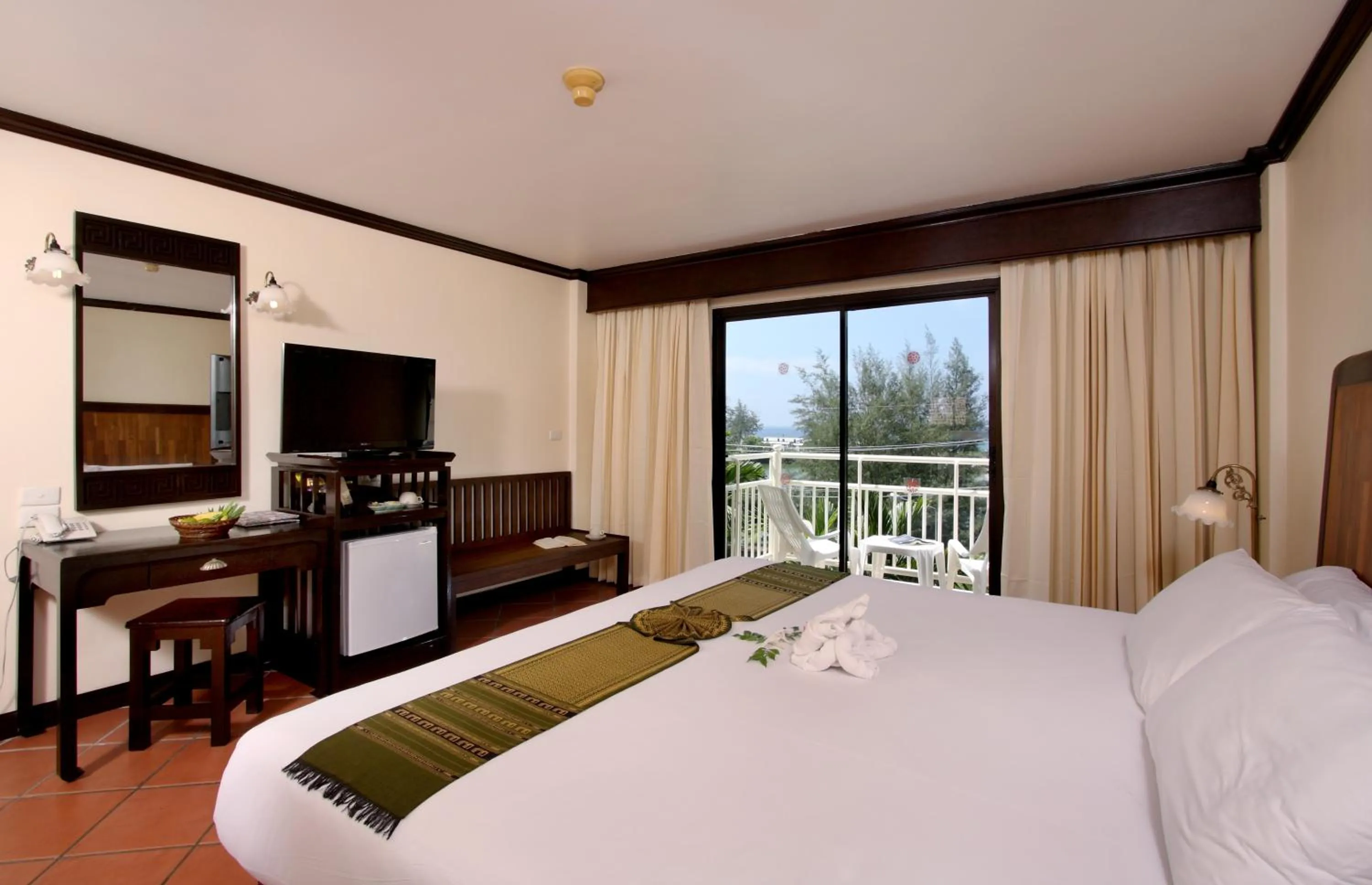 Photo of the whole room, Bed in The Front Village - SHA Plus