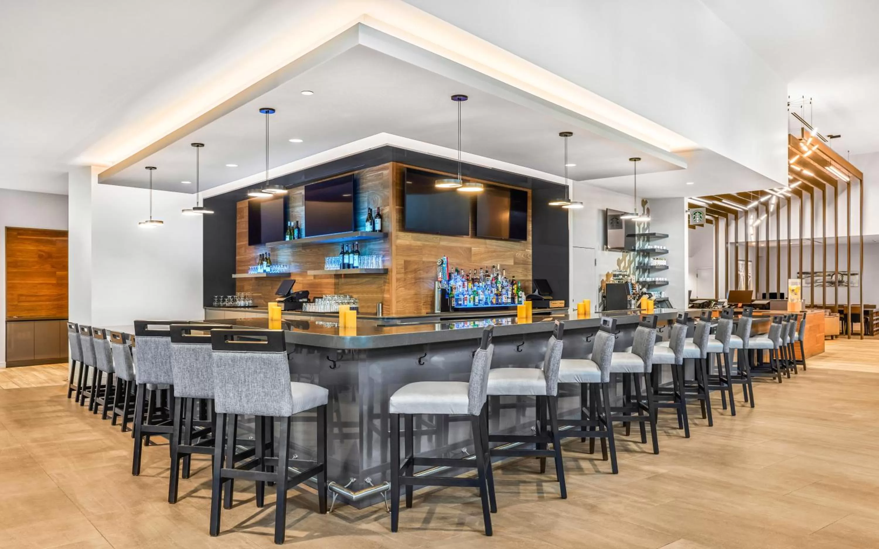 Restaurant/places to eat in Hyatt Place Houston Medical Center