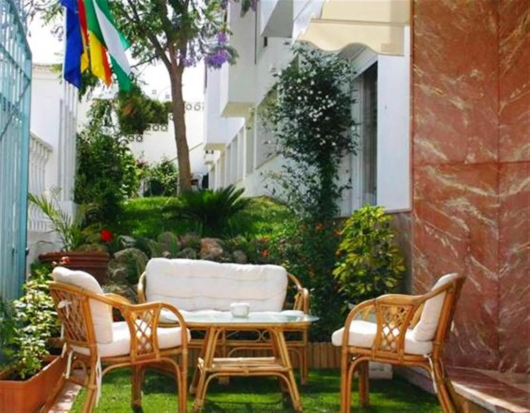 Facade/entrance in Hotel Betania