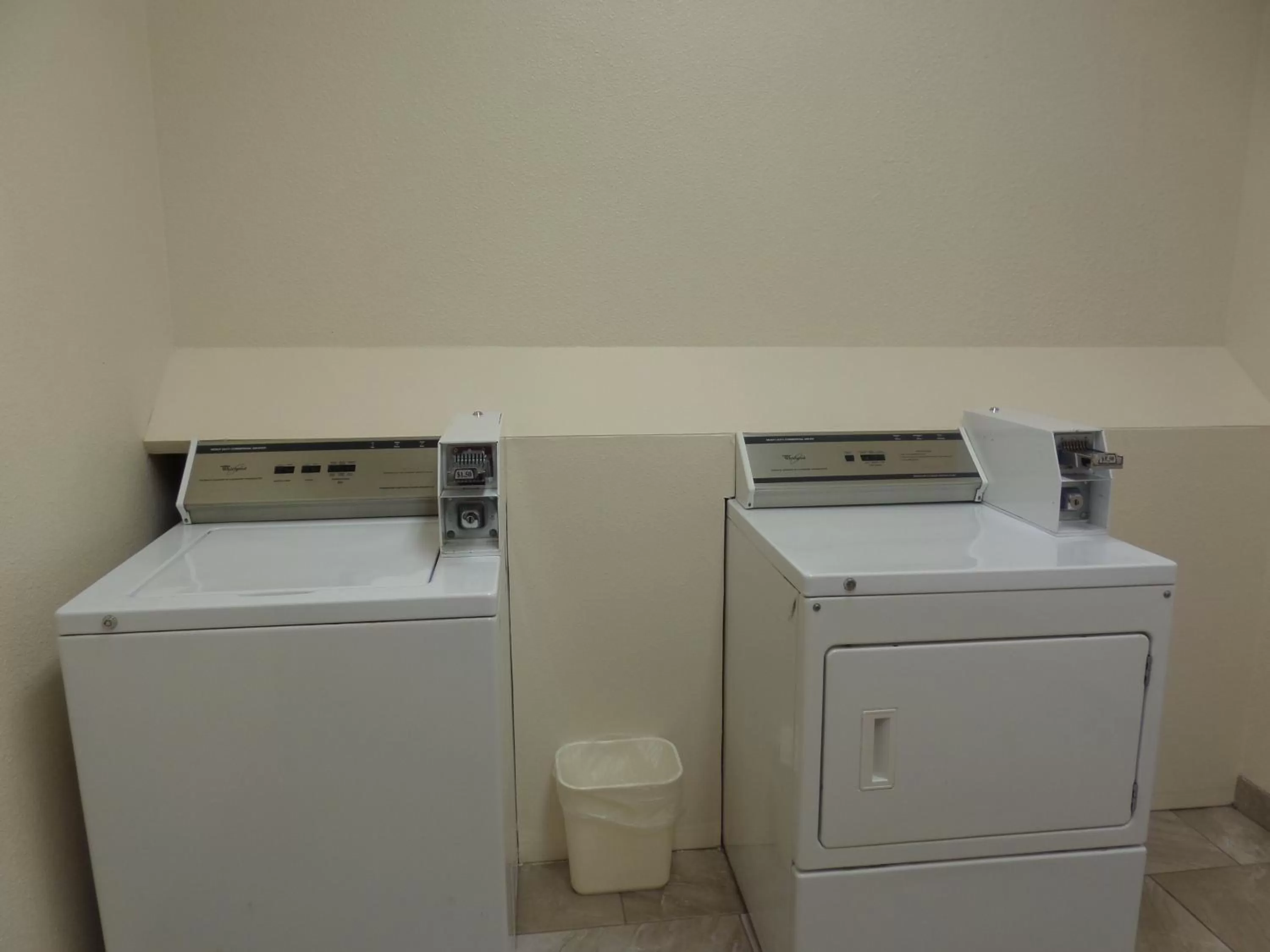 Area and facilities in Baymont by Wyndham Pearsall