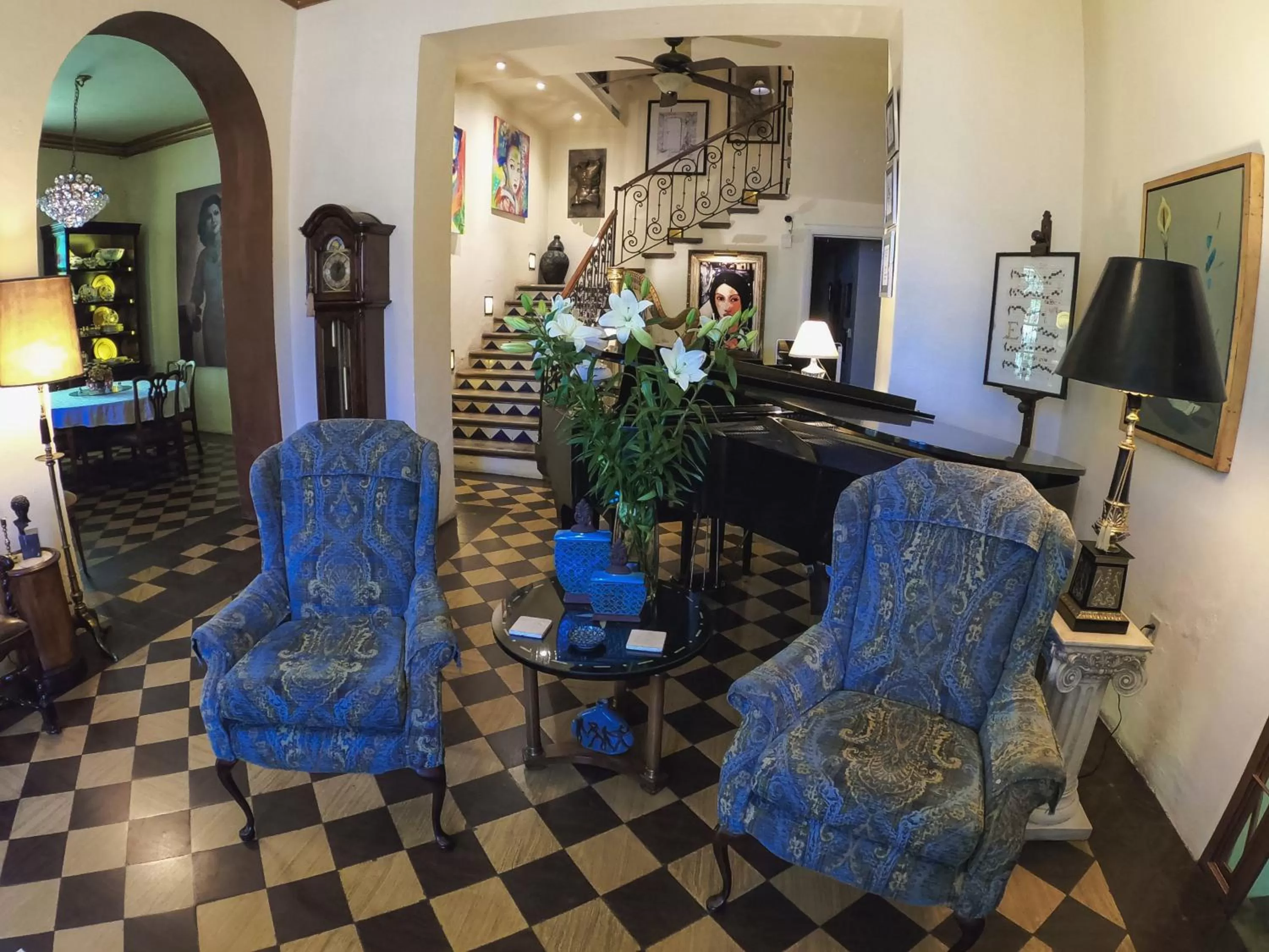 Property building in La Perla Hotel Boutique B&B