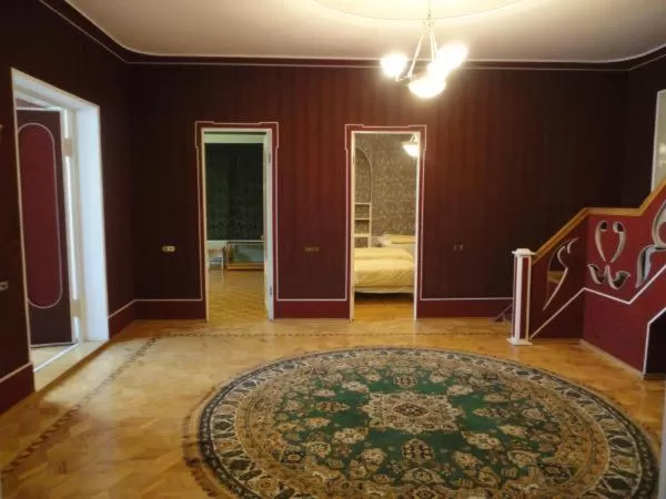 Property building in Royal Boutique Hotel on Kievyan