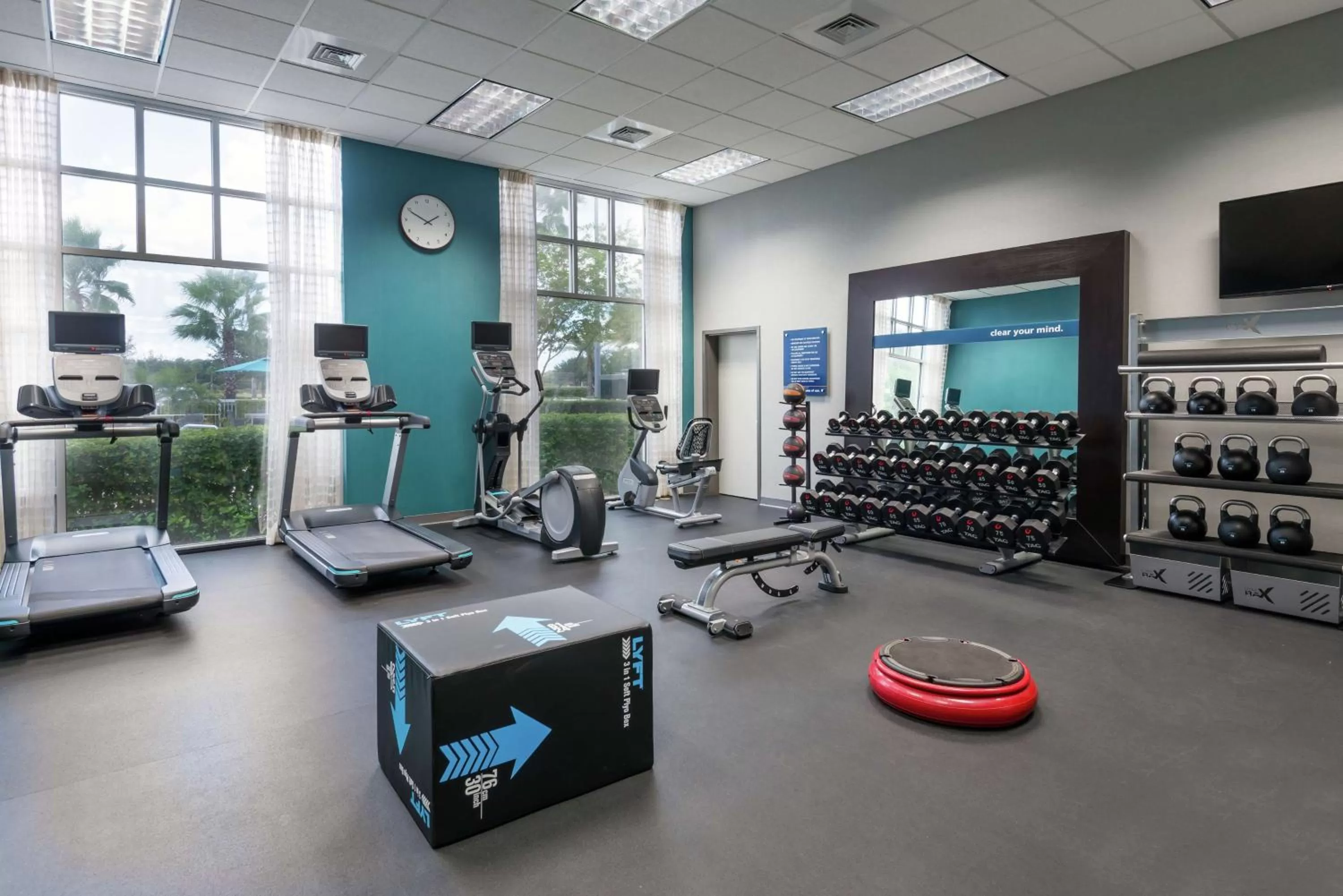 Fitness centre/facilities in Hampton Inn & Suites Orlando Airport at Gateway Village