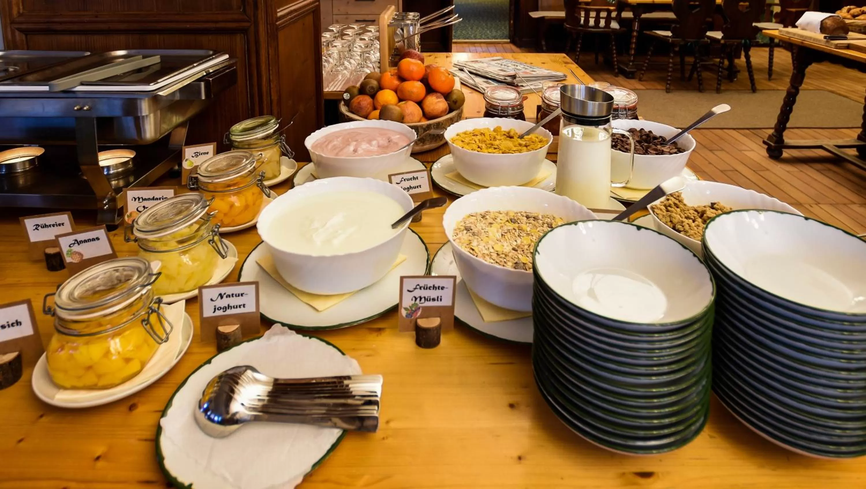 Buffet breakfast in Seehotel zur Post