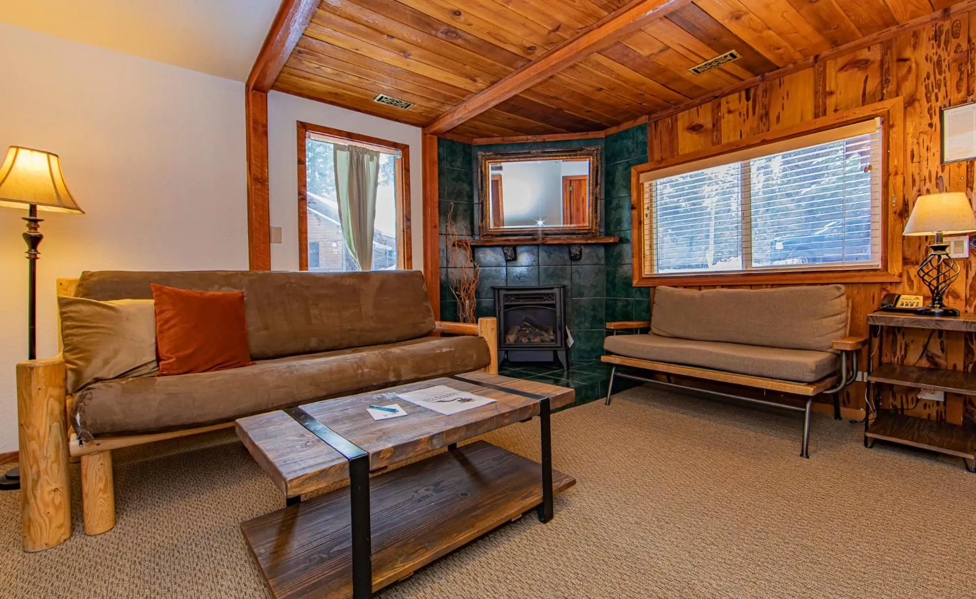 Living room in Cooper Spur Mountain Resort