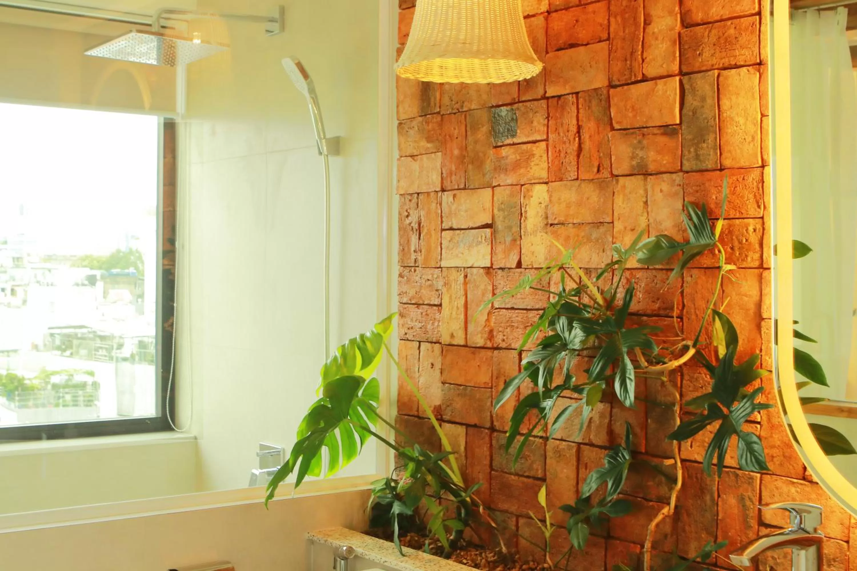 Bathroom in Duc Vuong Saigon Hotel - Bui Vien